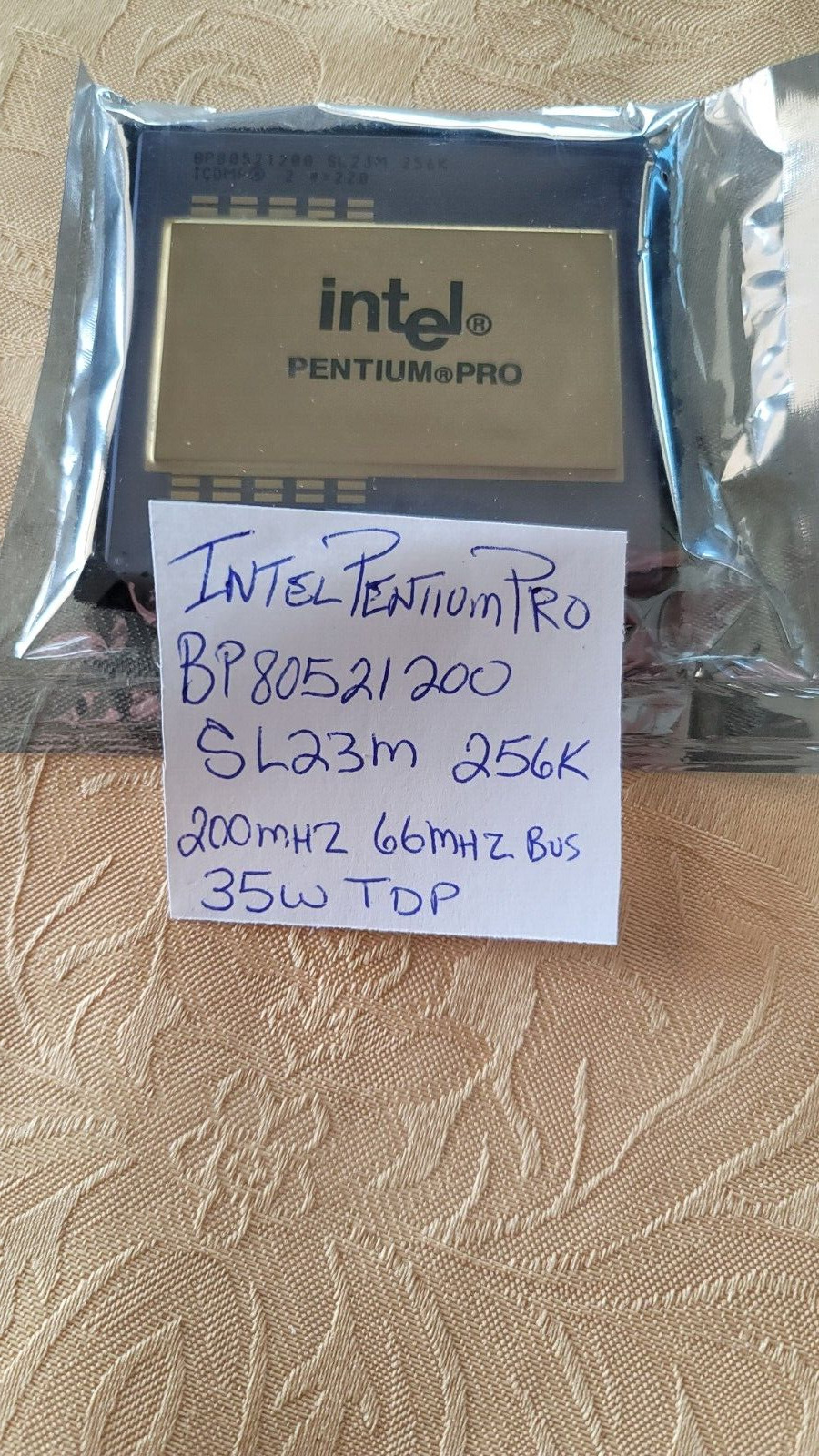 Vintage Intel Pentium Pro KB80521200 SL23M 256K Processor Collector or Gold