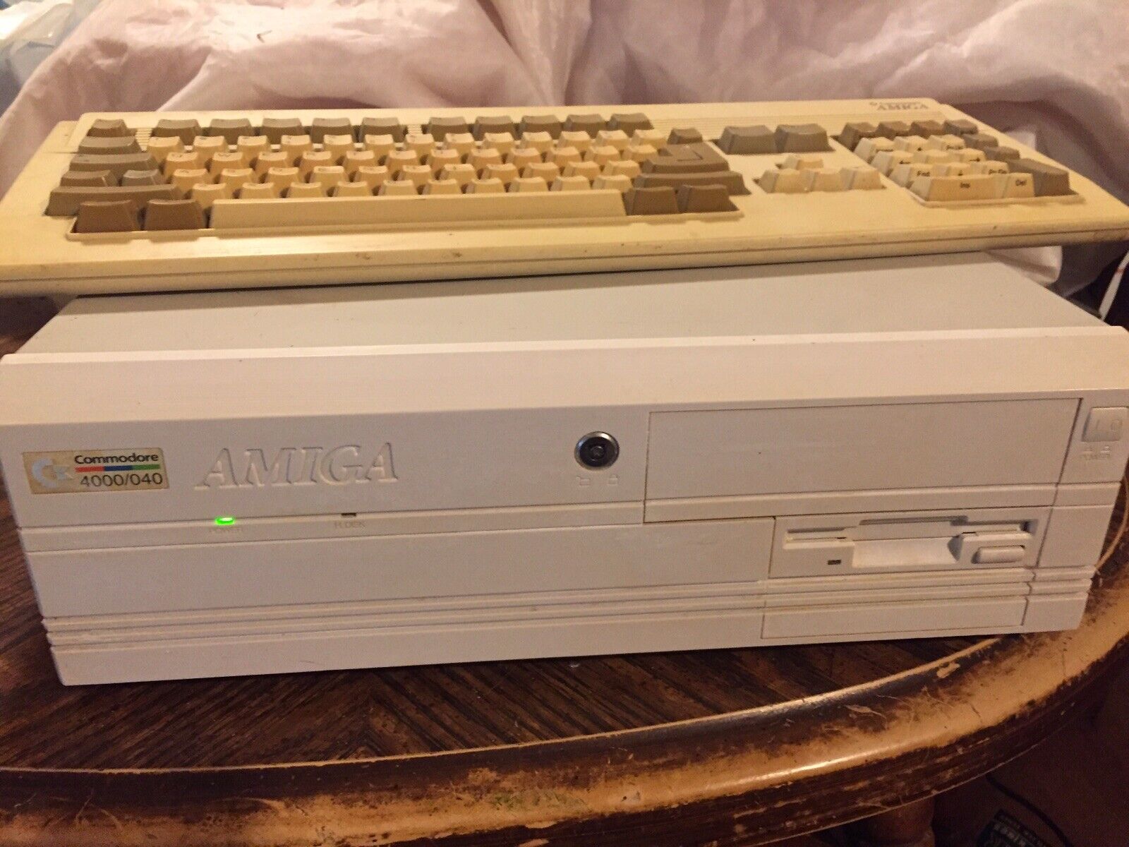 Vintage Commodore Amiga A4000 - 4000/040 w/ Video Toaster 4000 & Kitchen Sync