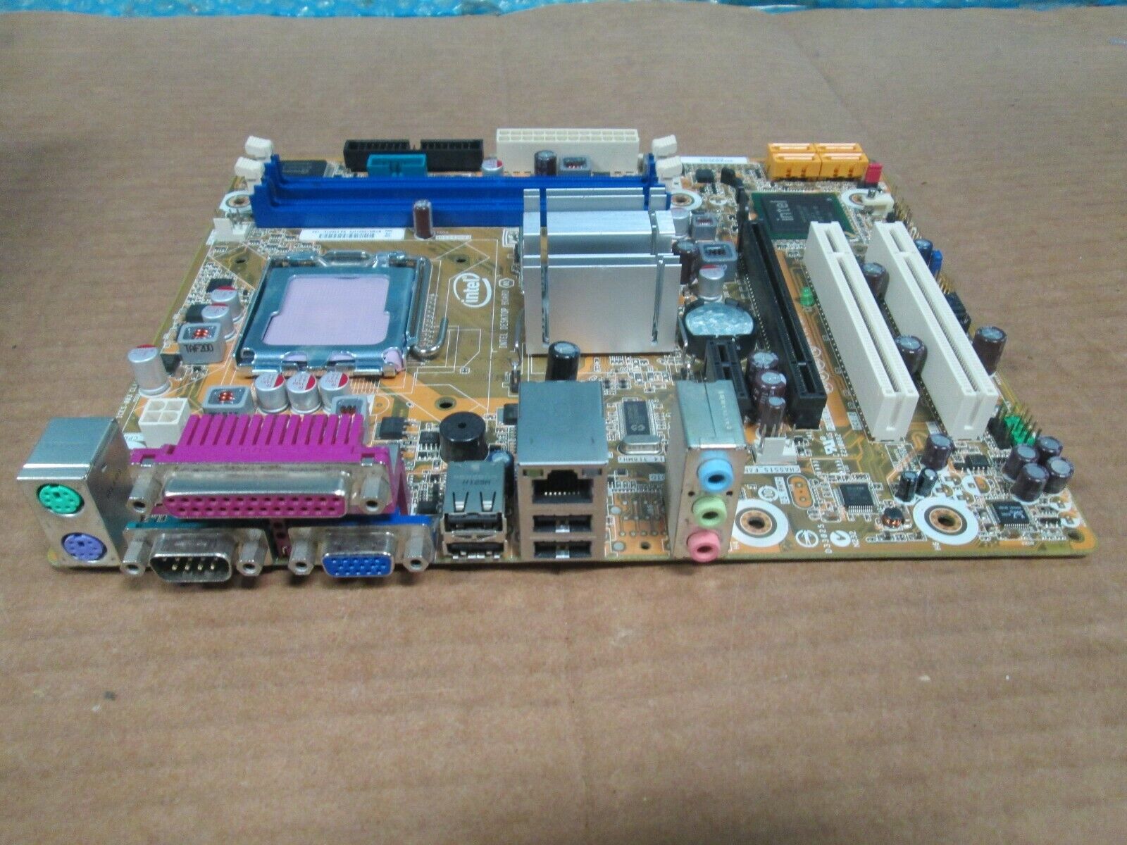 Intel Desktop DG41WV Motherboard Socket 775 System Board P/N: E90316-104