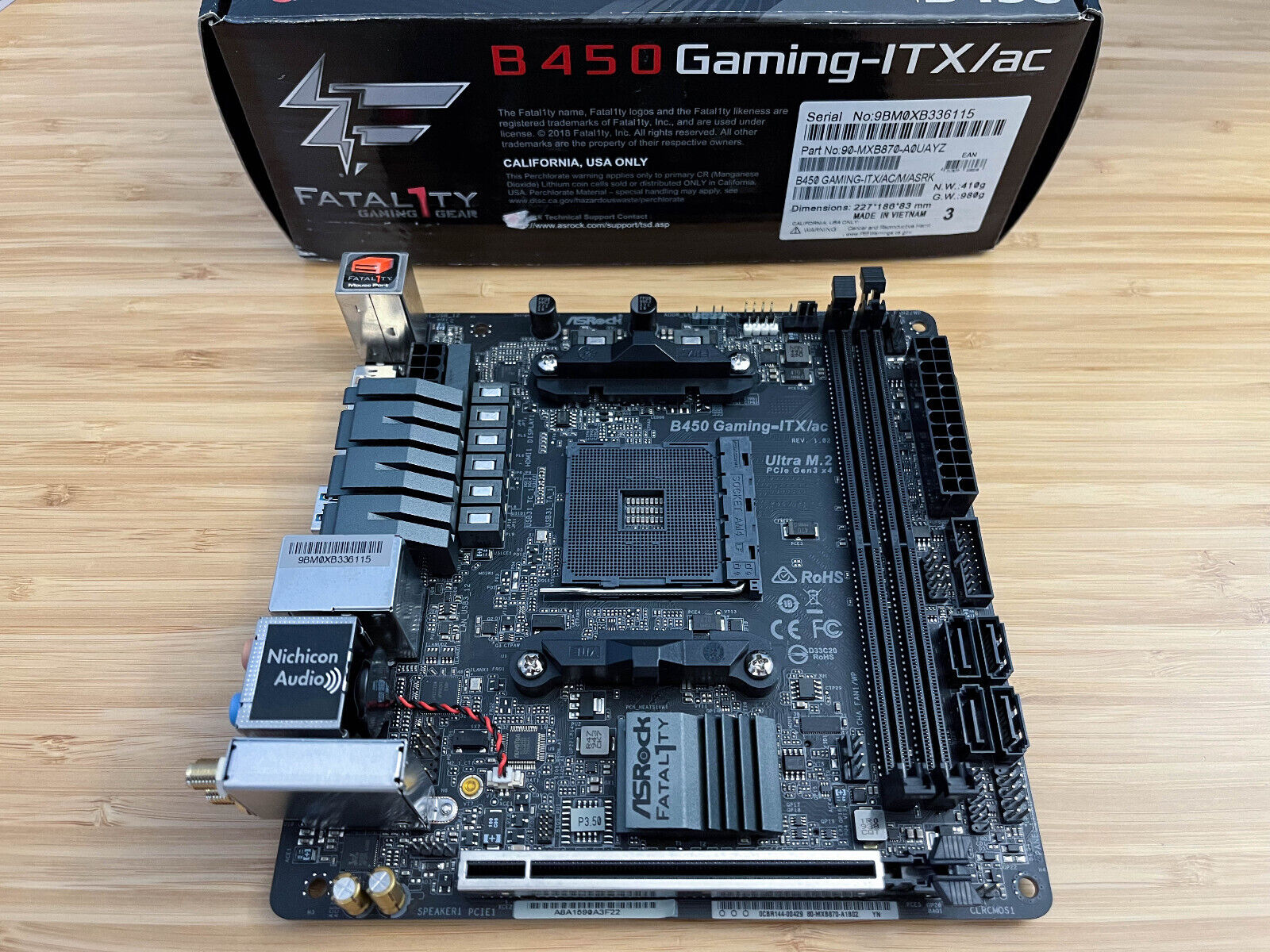ASRock Fatal1ty B450 Gaming-ITX/ac AM4 Mini ITX DDR4 Wifi (90-MXB870-A0UAYZ)