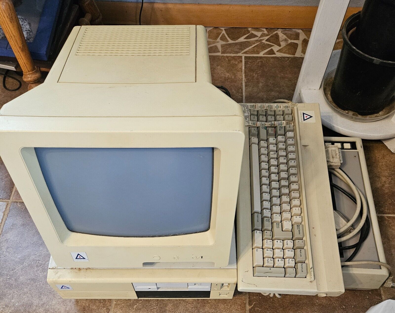 Vintage Leading Edge computer w/monitor, keyboard & IBM printer 