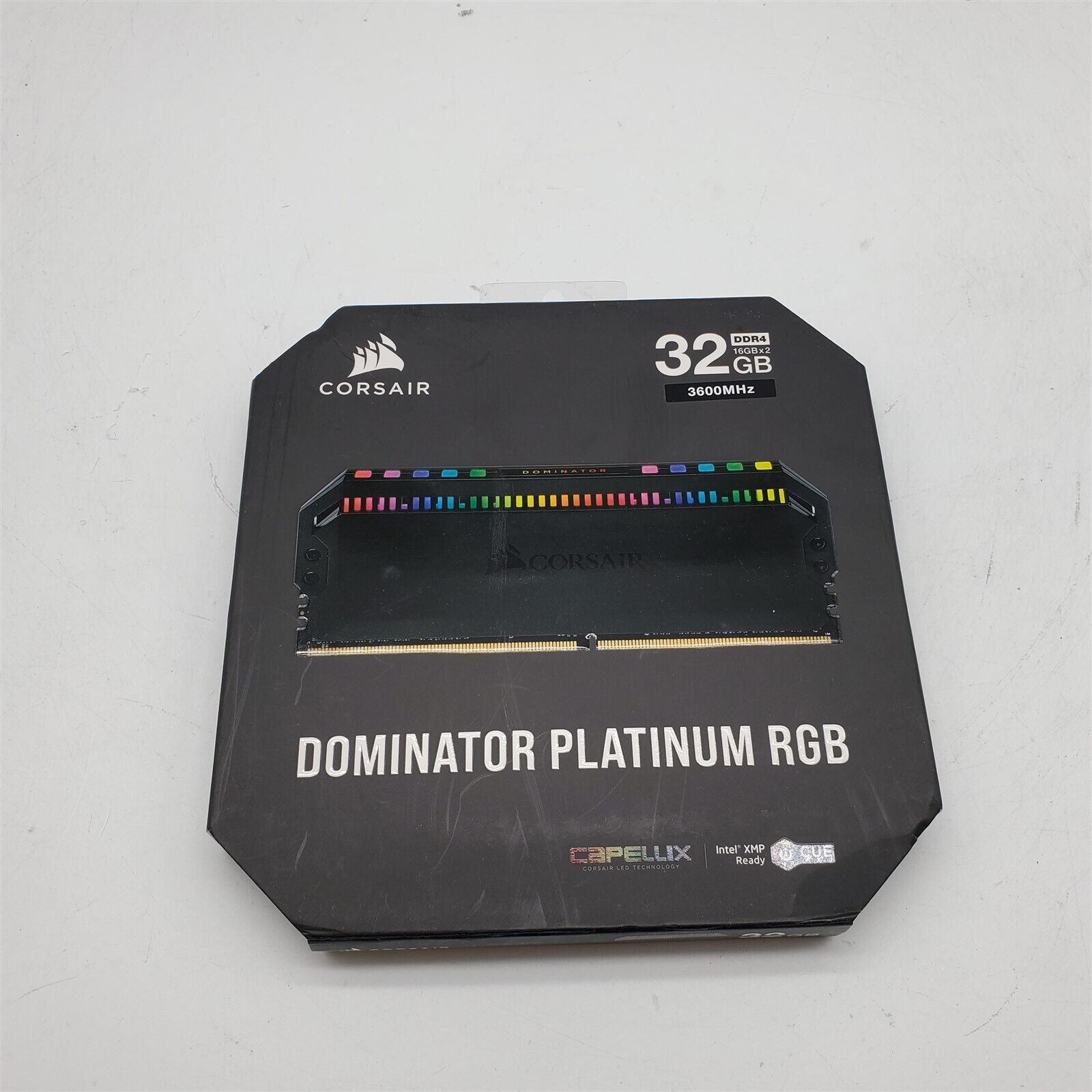 NEW CORSAIR Dominator Platinum RGB 32GB (2x16GB) DDR4 C18 1.35V AMD Memory Black