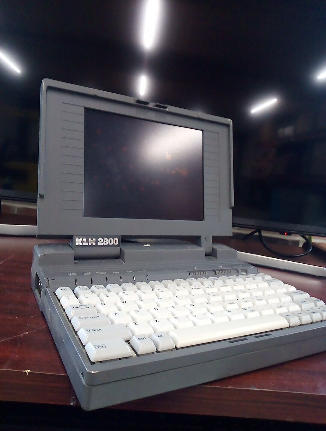 Vintage KLH 2800 Laptop