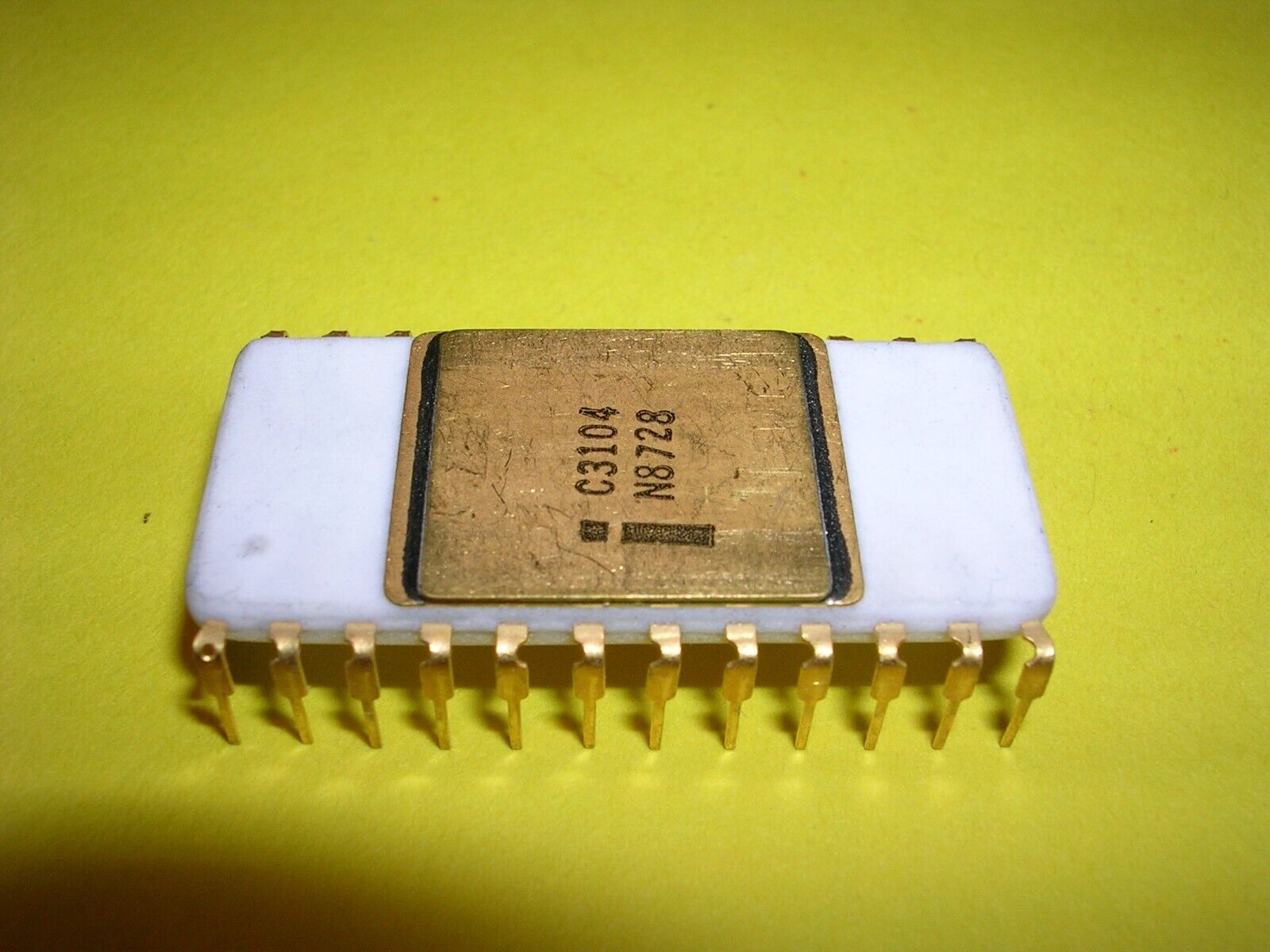 Intel C3104 RAM Chip (Type 2), Very Early Variety, Very Rare
