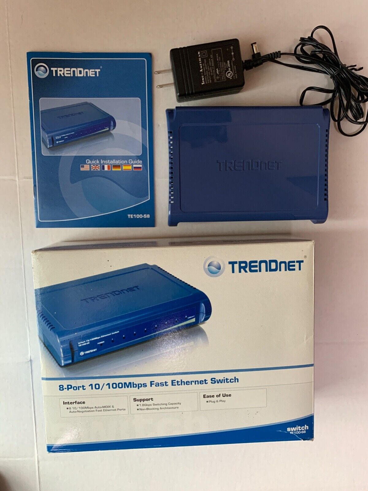TRENDnet TE100-SB  8-Port 10/100Mbps Fast Ethernet Switch with Box and Manual