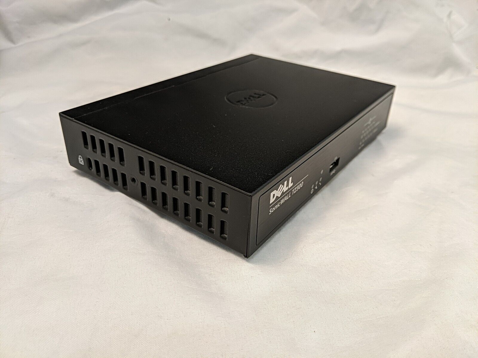 Dell SonicWall TZ300 5 Port Network Security Firewall Appliance APL28-0B4 GB922