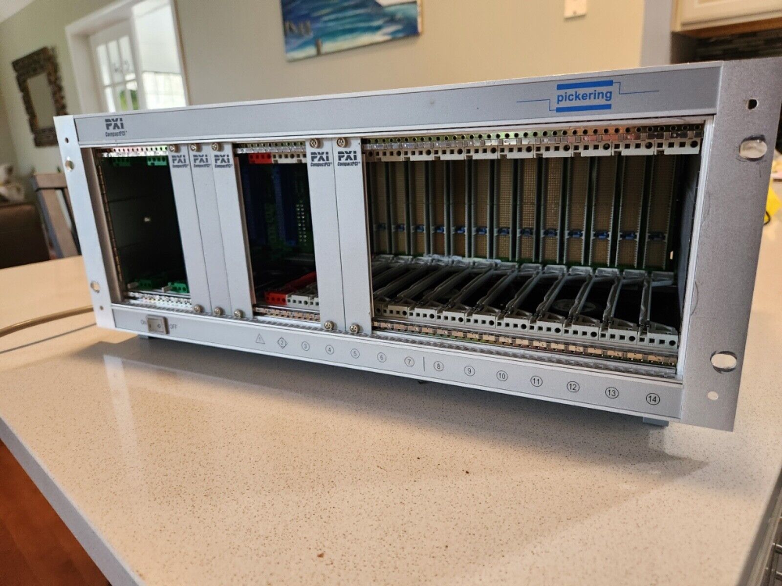 Pickering PXI CompactPCI Mainframe 40-914-001