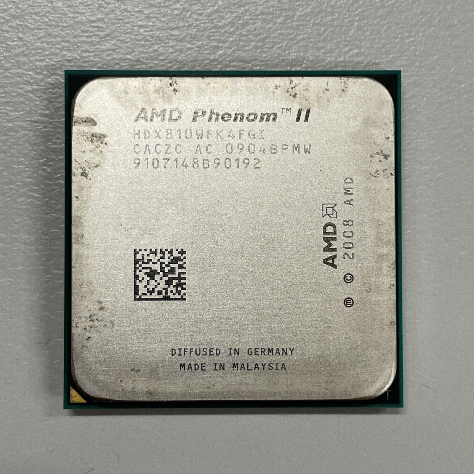 AMD Phenom II X4 810 CPU 2.60 GHz 667 MHz Socket AM2+ AM3 HDX810WFK4FGI