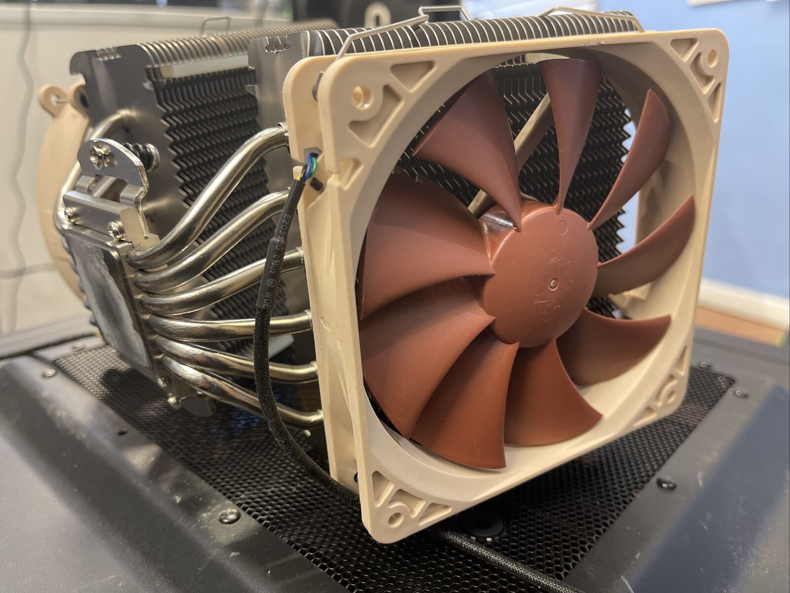 Noctua Nh-D14, Premium Cpu Cooler With Dual Nf-P14 Pwm And Nf-P12 Pwm Fans (Brow