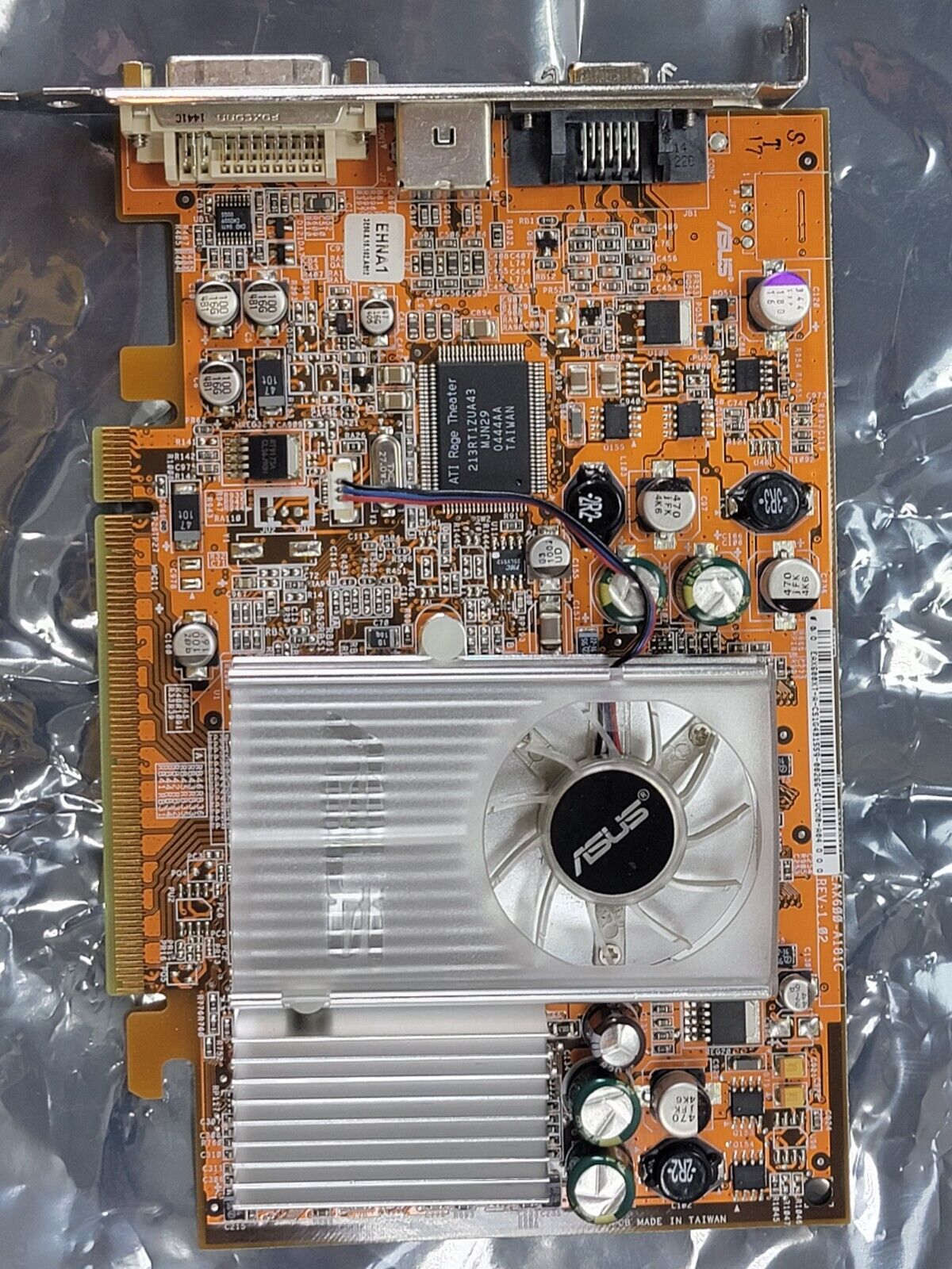 Vintage ASUS EAX600XT-A181C/TD/P/128M/A PCIe Graphics card, 128MB DVI/VGA/SVID