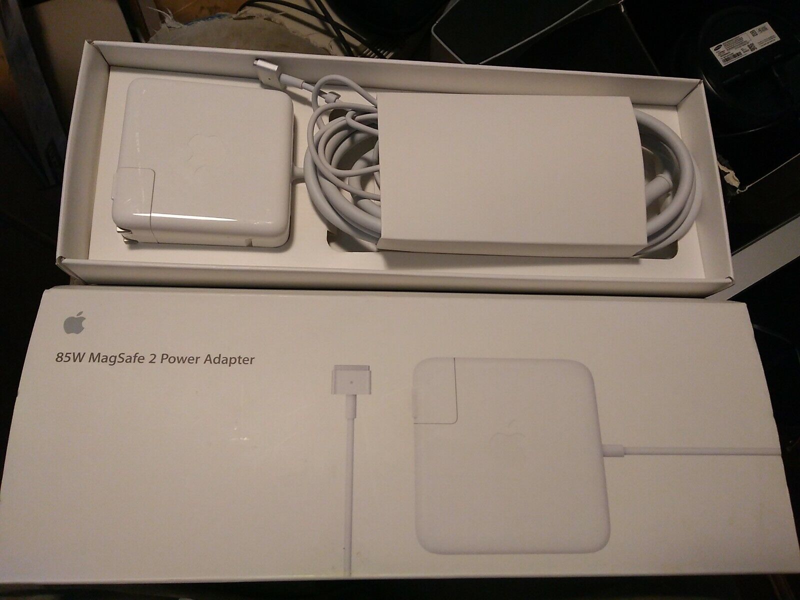 100% Genuine OEM Apple 85W MagSafe 2 Power Adapter ( MacBook Pro) Other laptops