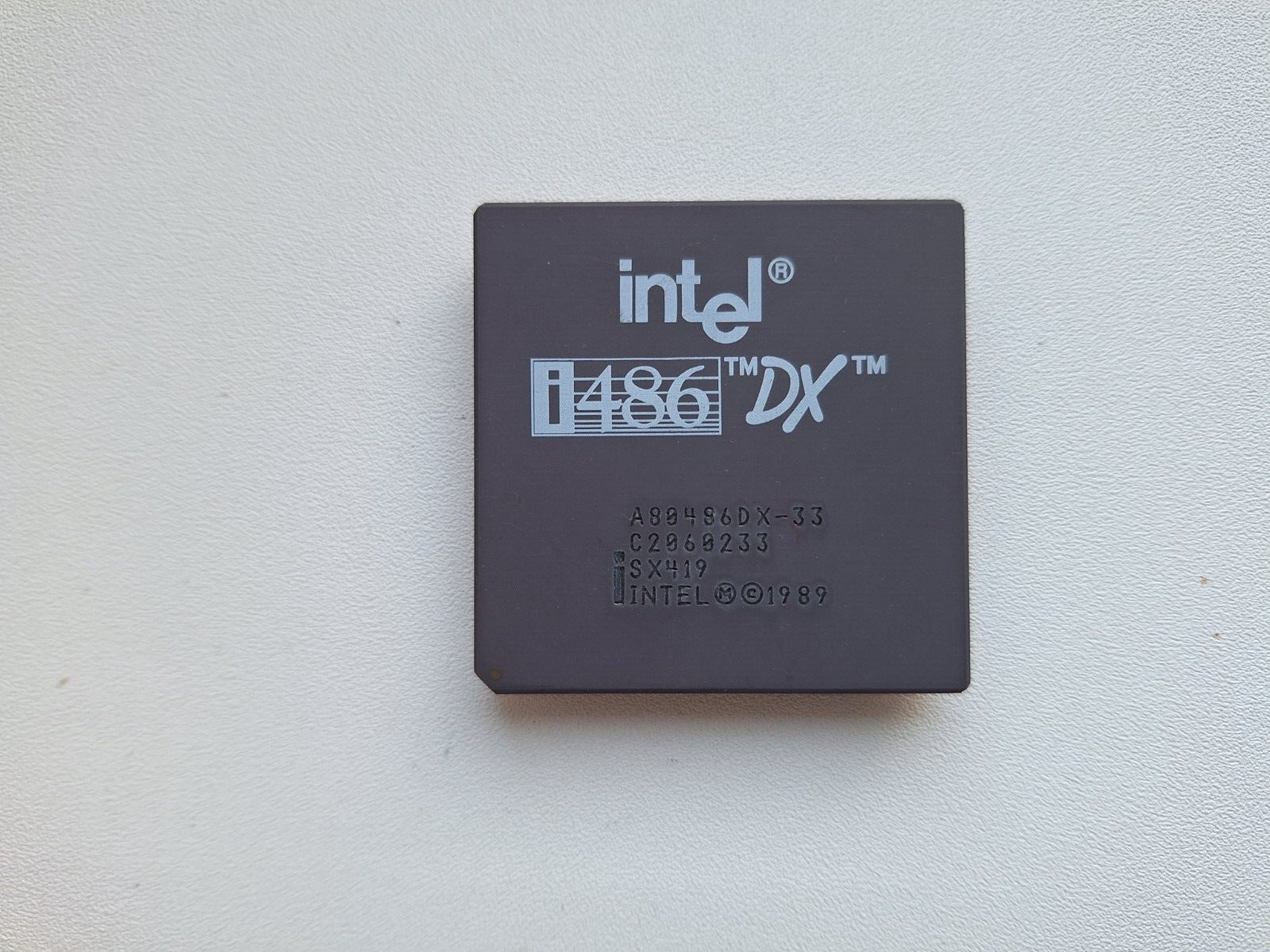 Intel A80486DX-33 SX419 USA 486DX-33 vintage CPU GOLD