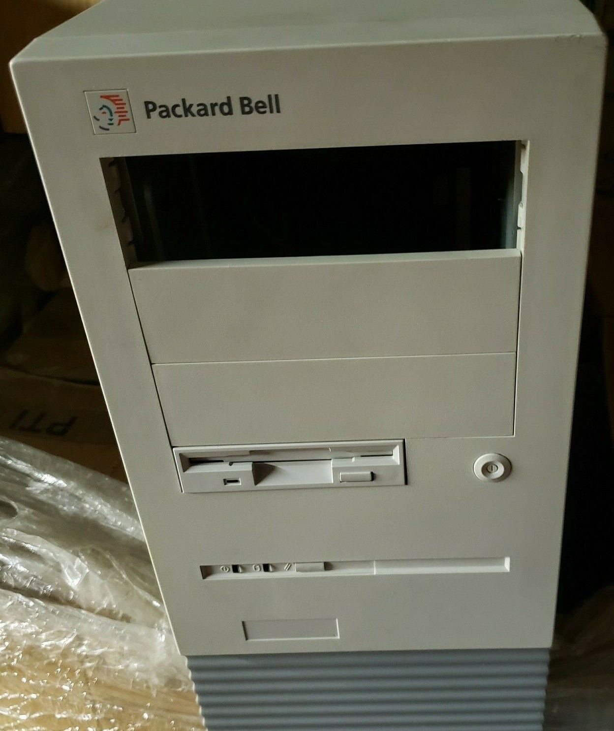 Vintage Packard Bell LPX Multi-Media Tower case Pentium Vintage RARE w/ power 2
