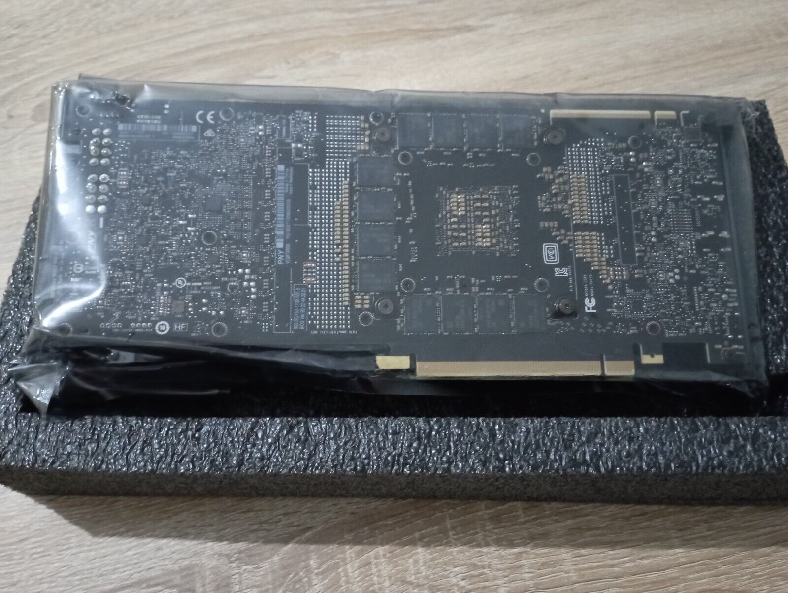 Nvidia Quadro RTX 8000, 48GB GDDR6 (PNY VCQRTX8000-PB)