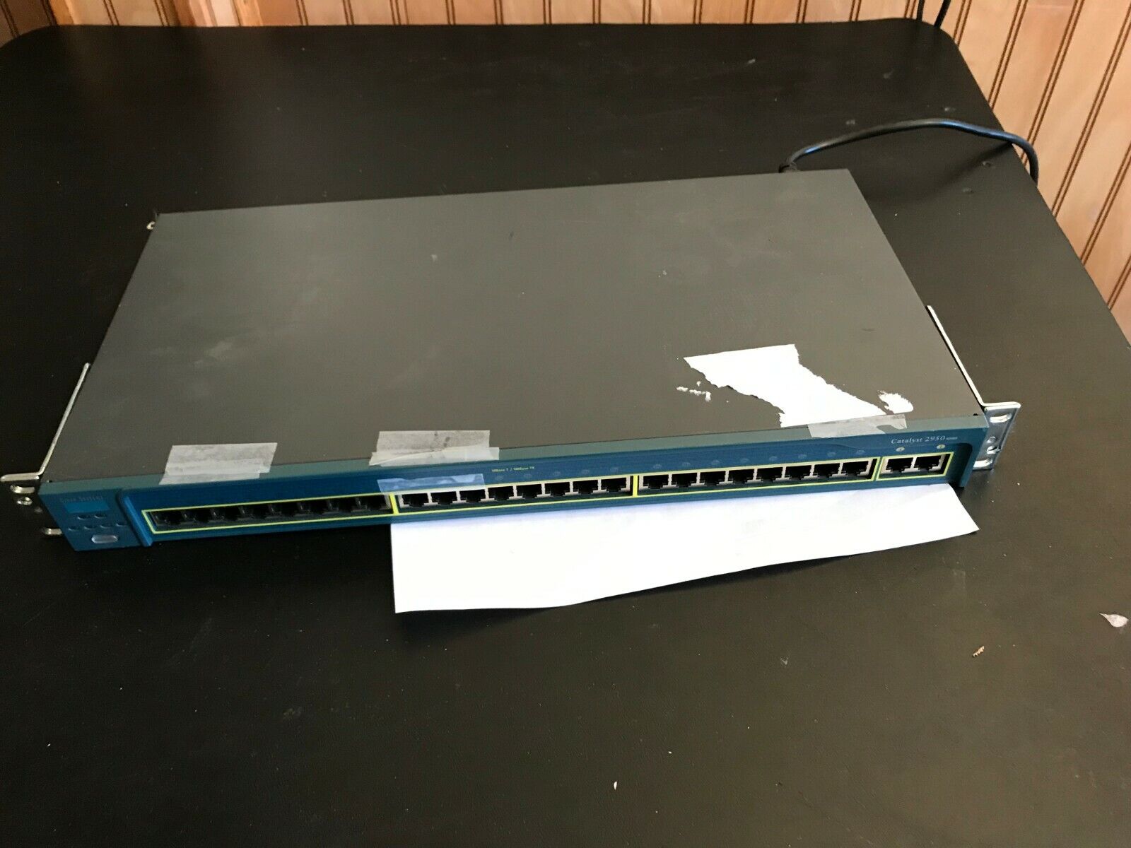 CISCO SYSTEMS CATALYST 2950 SERIES, 24 ports switch