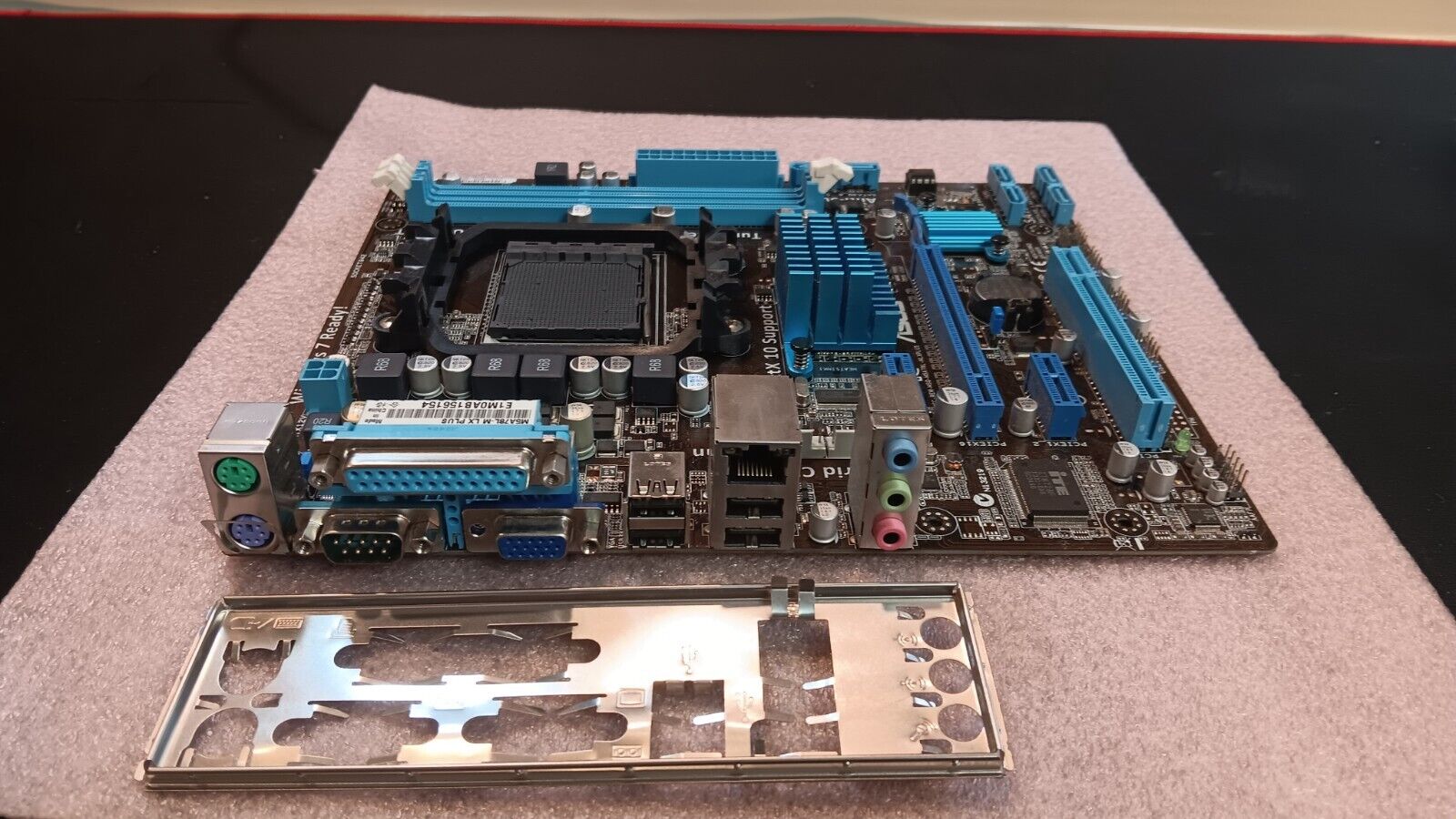 Asus M5A78L-M LX Plus Rev 3.01 1701 Socket AM3+ Motherboard with IO Shield