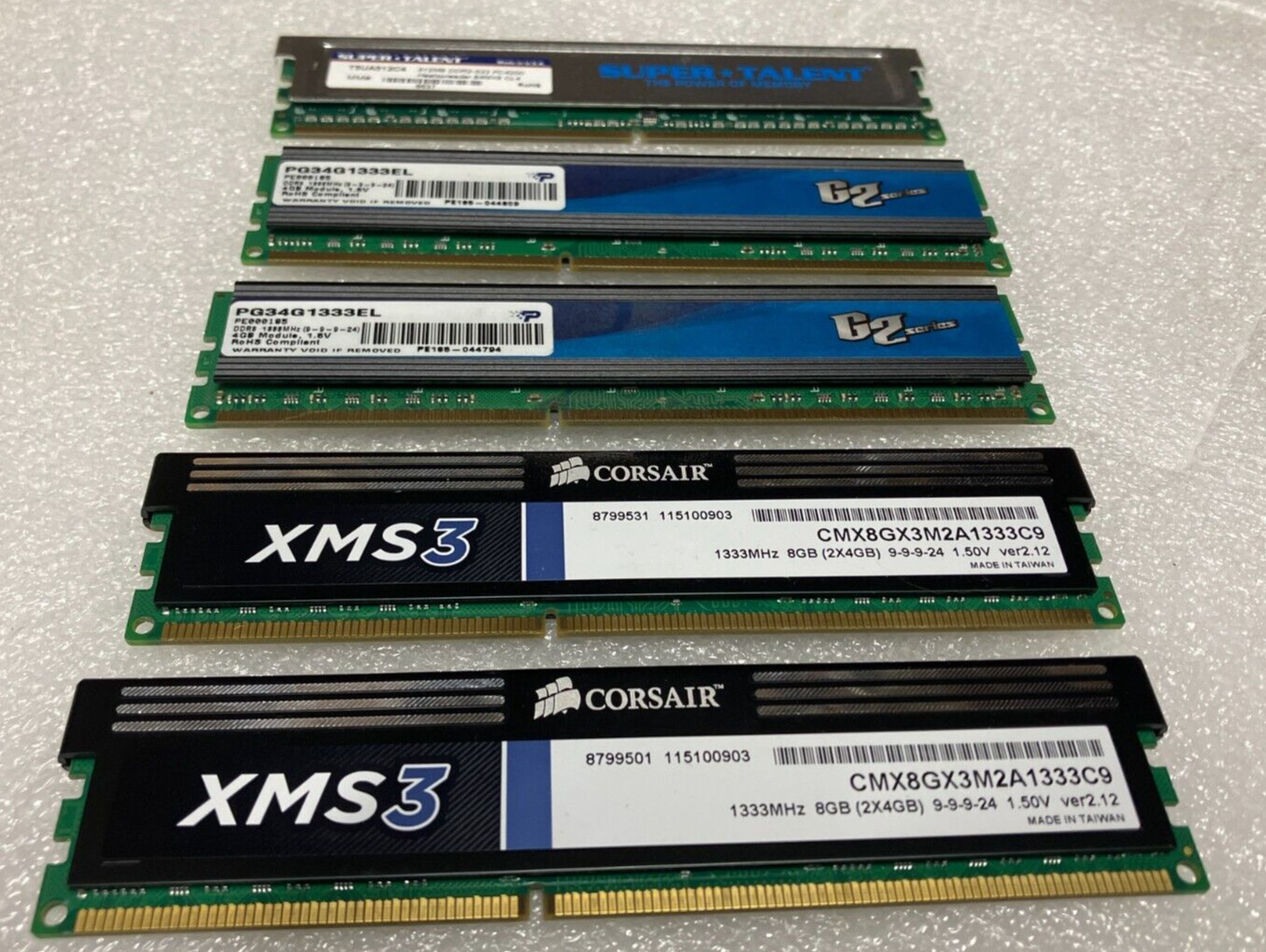 LOT OF 2 Corsair RAM + X TRAS  6 TOTAL * XMS3 CMX8GX3M2A1333C9 DDR3 1333MHz 4GB