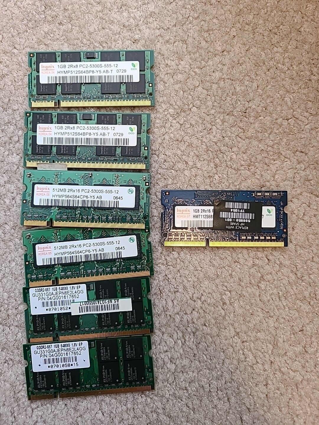 Lot of 7 Misc DDR2/3  SODIMM RAM 