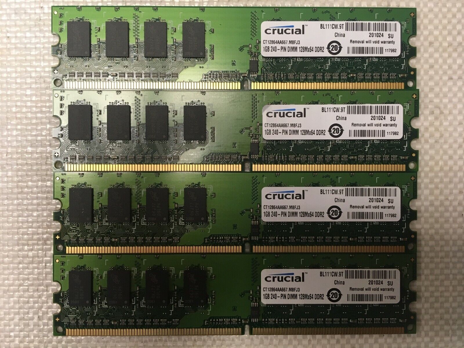 4GB Crucial 4X1GB CT12864AA667.M8FJ3 DDR2 128MX64 MEMORY RAM 201024