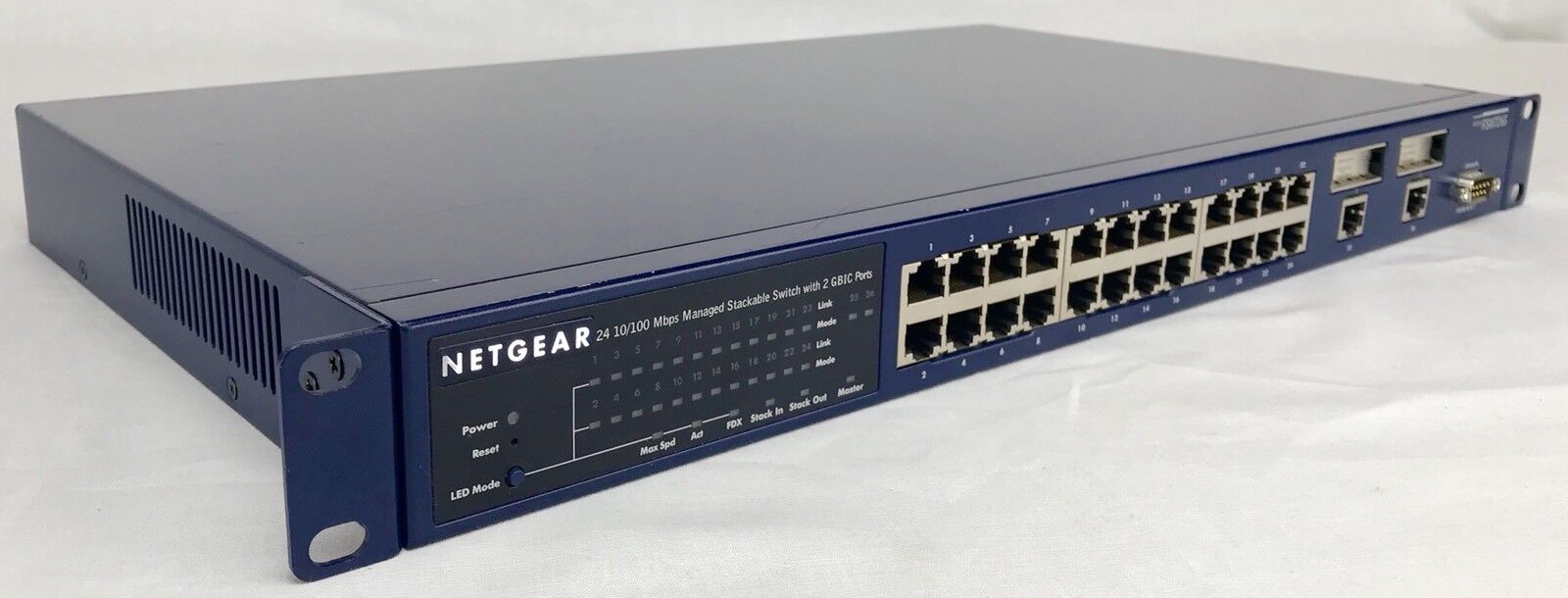 Netgear FSM726S 24 Port 10/100 Managed Stackable Switch 2 GBIC Ports Rack Ears
