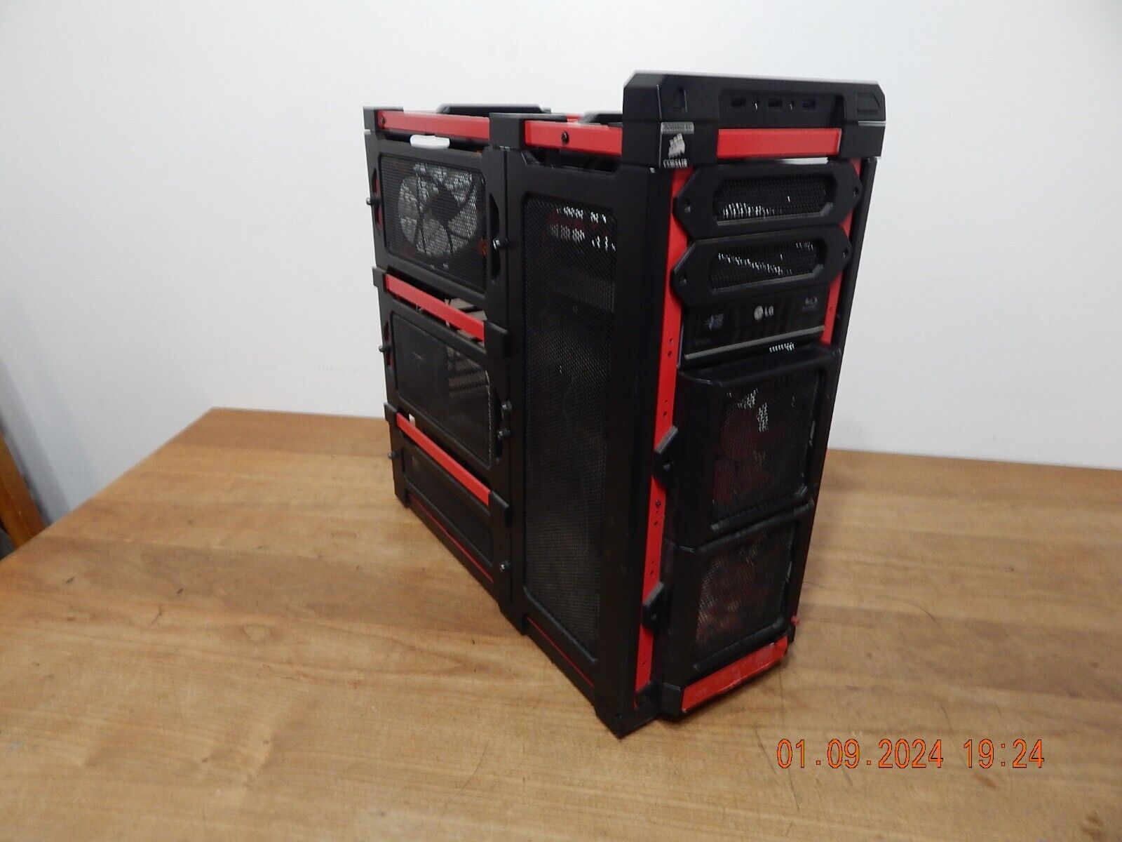 Rare Antec Lanboy Air RED / Black ATX Mid Tower Computer Modular Case