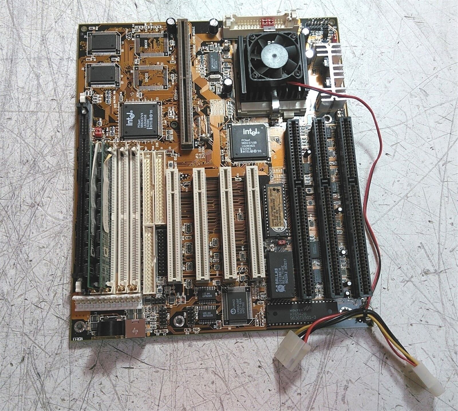 Vintage 2A59HT5B Socket 7 AT Motherboard Intel Pentium S 120MHz 32MB 3x ISA