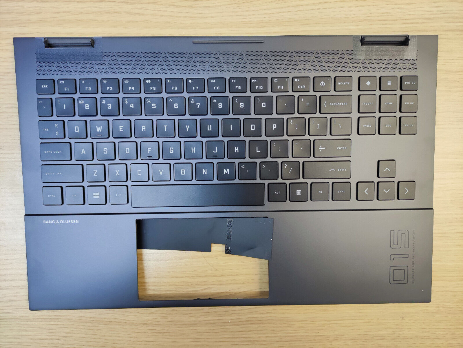 HP OMEN 15-EN0013dx 15-EN Palmrest Cover w/  RGB Backlit Keyboard M00667-001