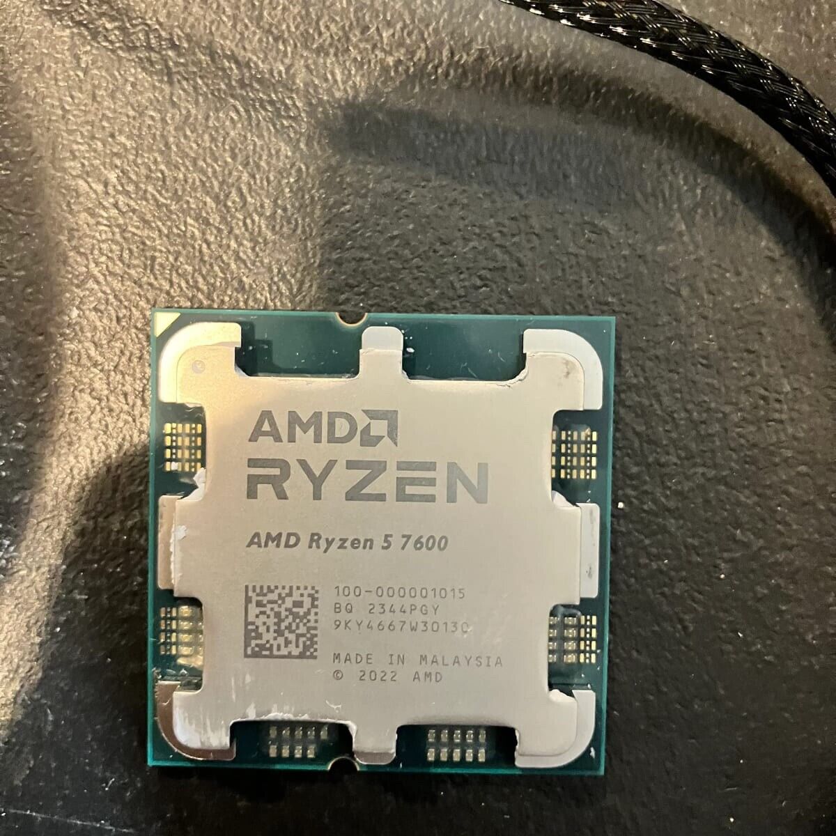 AMD Ryzen 5 7600 Processor (5.1 GHz, 6 Cores, Socket AM5) Boxed -...