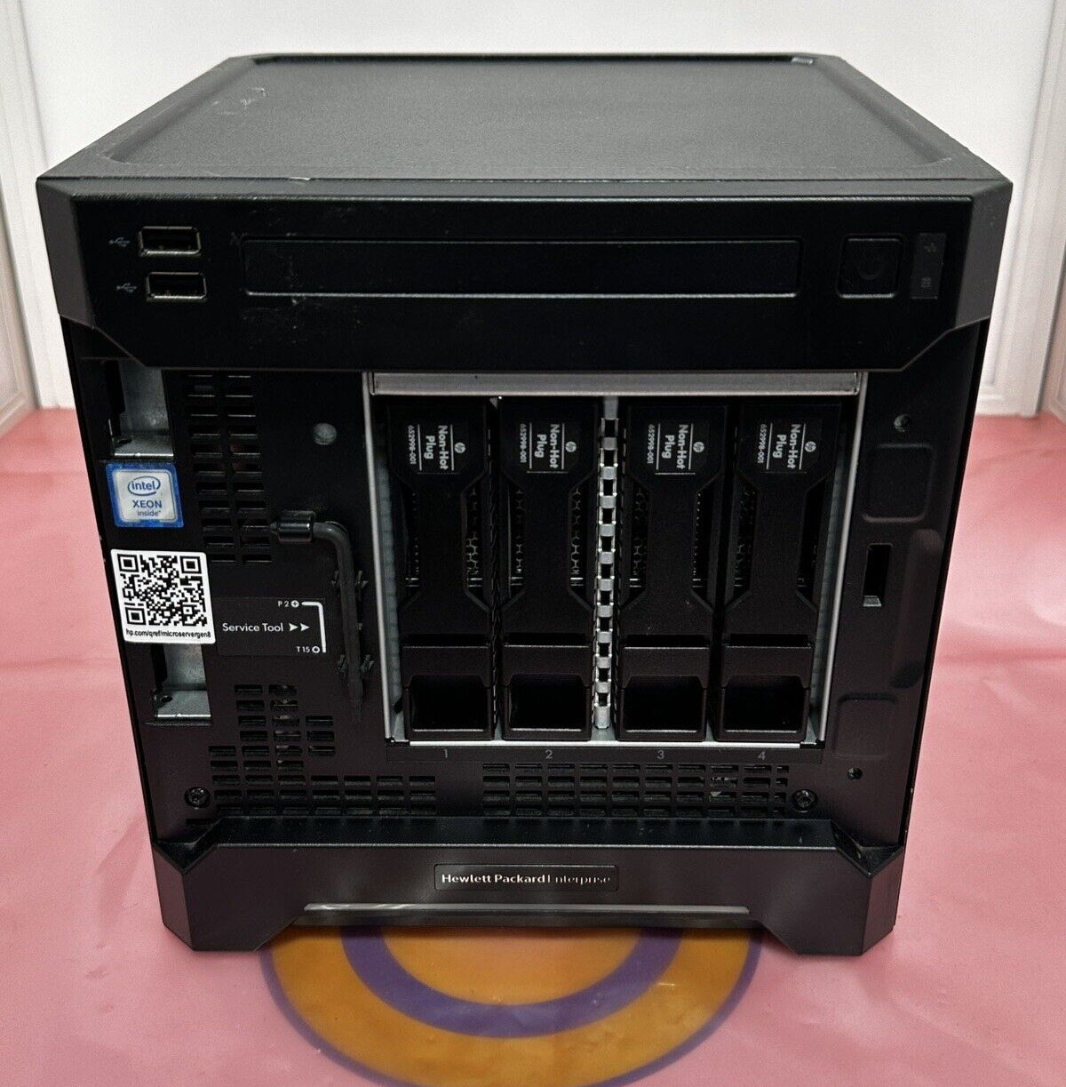 HP Proliant MicroServer G8 Xeon E3-1220L V2 2.3GHZ/8GB NO HARD DRIVE W 4 HP TRAY