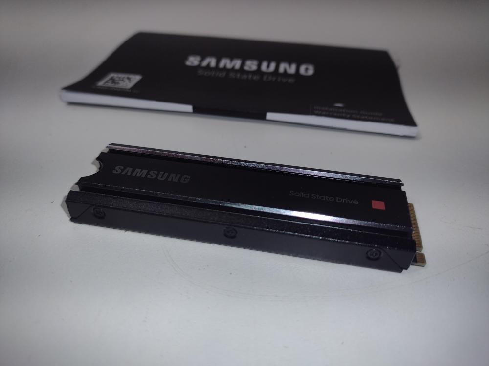 SAMSUNG 2TB SSD W/ BOOKLET 980 PRO (P15009365)