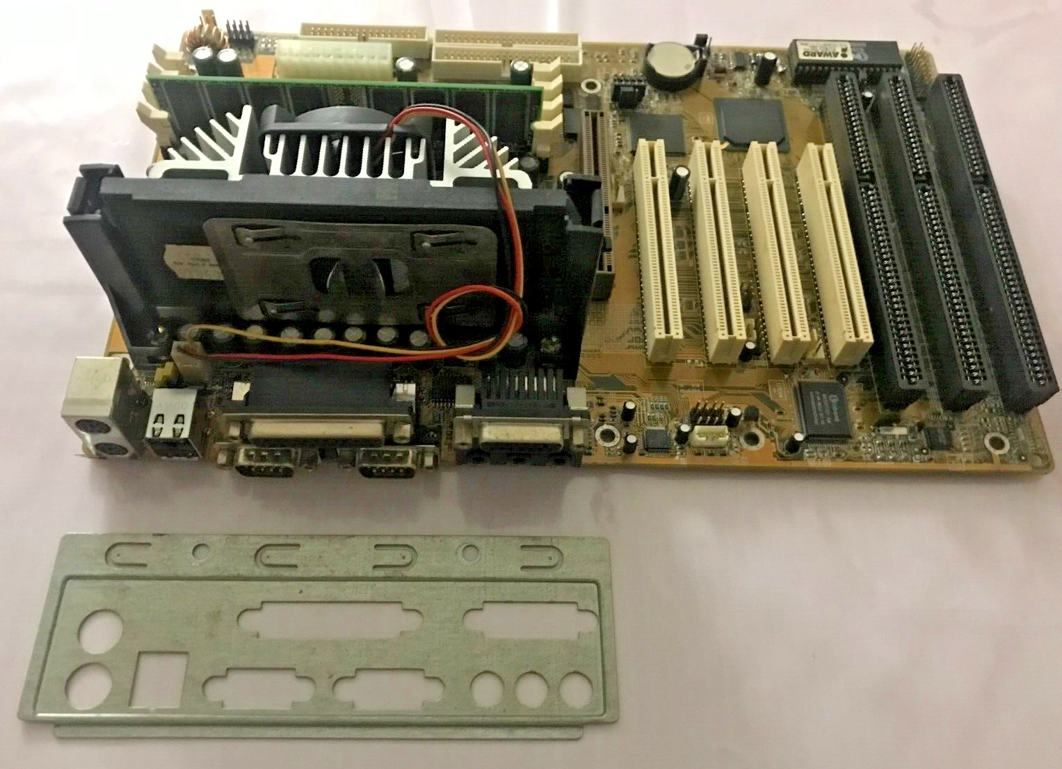 Vintage 663V12 Motherboard-intel sl3ee CPU + ram