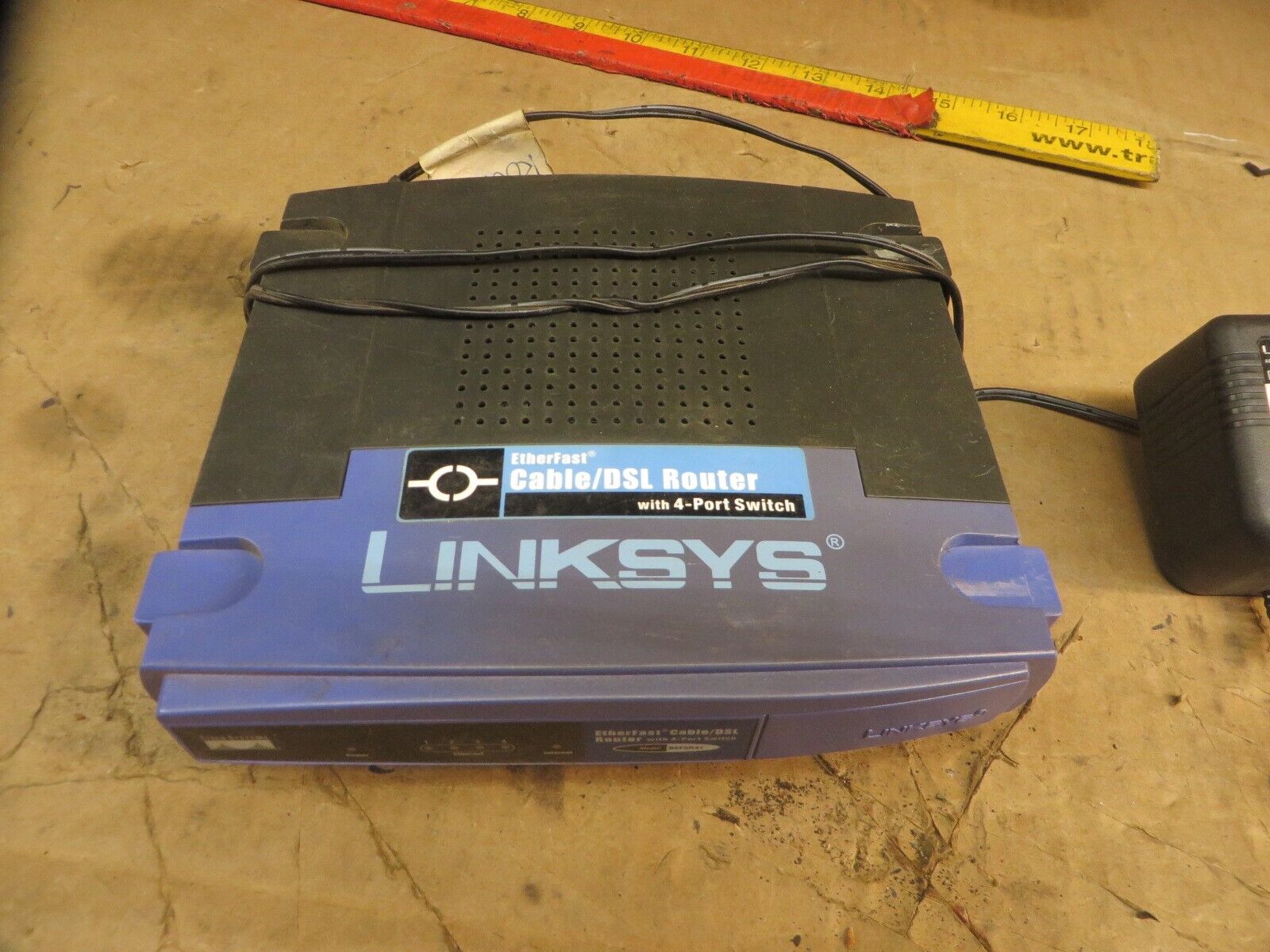 LINKSYS ETHERFAST CABLE DSL ROUTER W 4 PORT SWITCH + ADAPTER # BEFSR41
