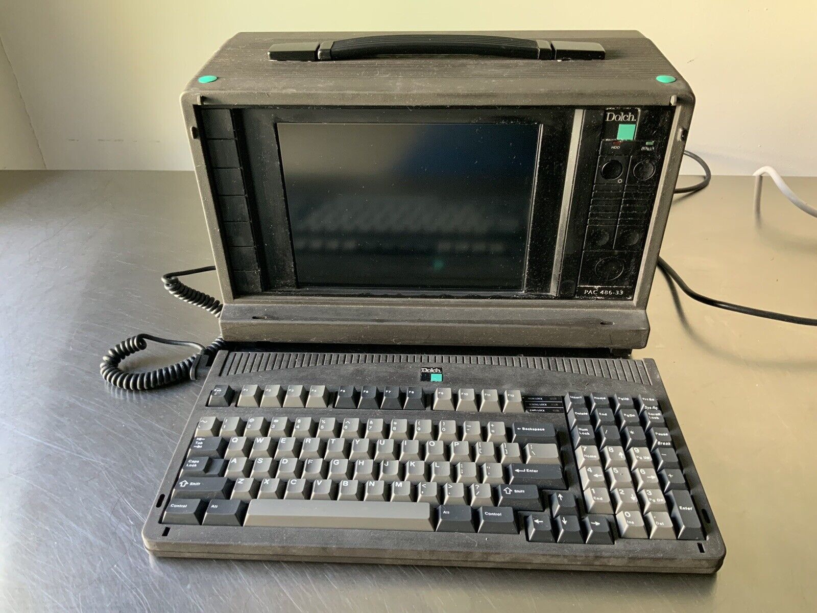 Vintage DOLCH PAC 486-33 Portable Computer Powers On FOR PARTS OR REPAIR