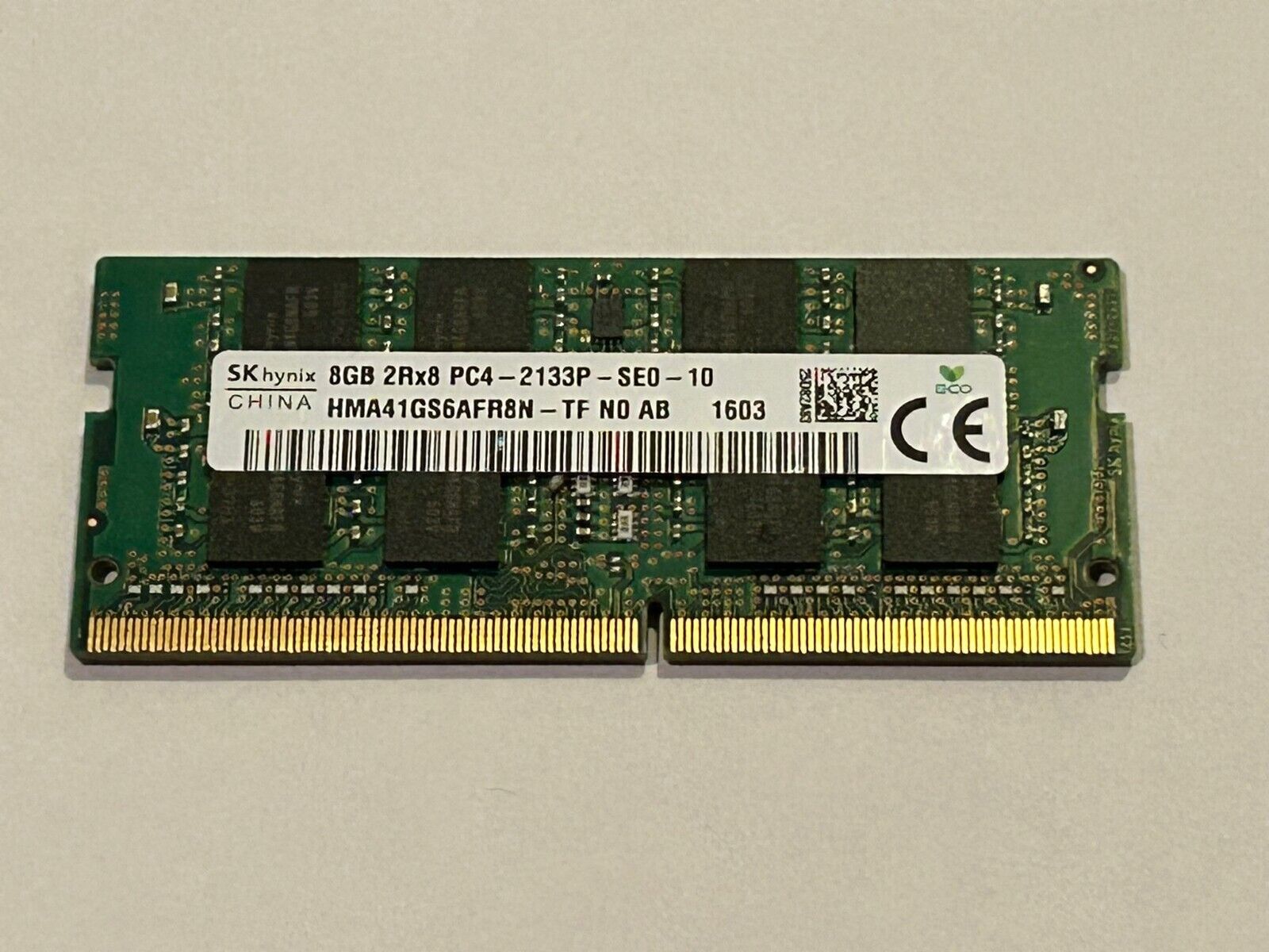SK Hynix 16GB (2 x 8GB) PC4-25600 (DDR4-3200) Memory (HMAA1GS6CJR6N-XN)