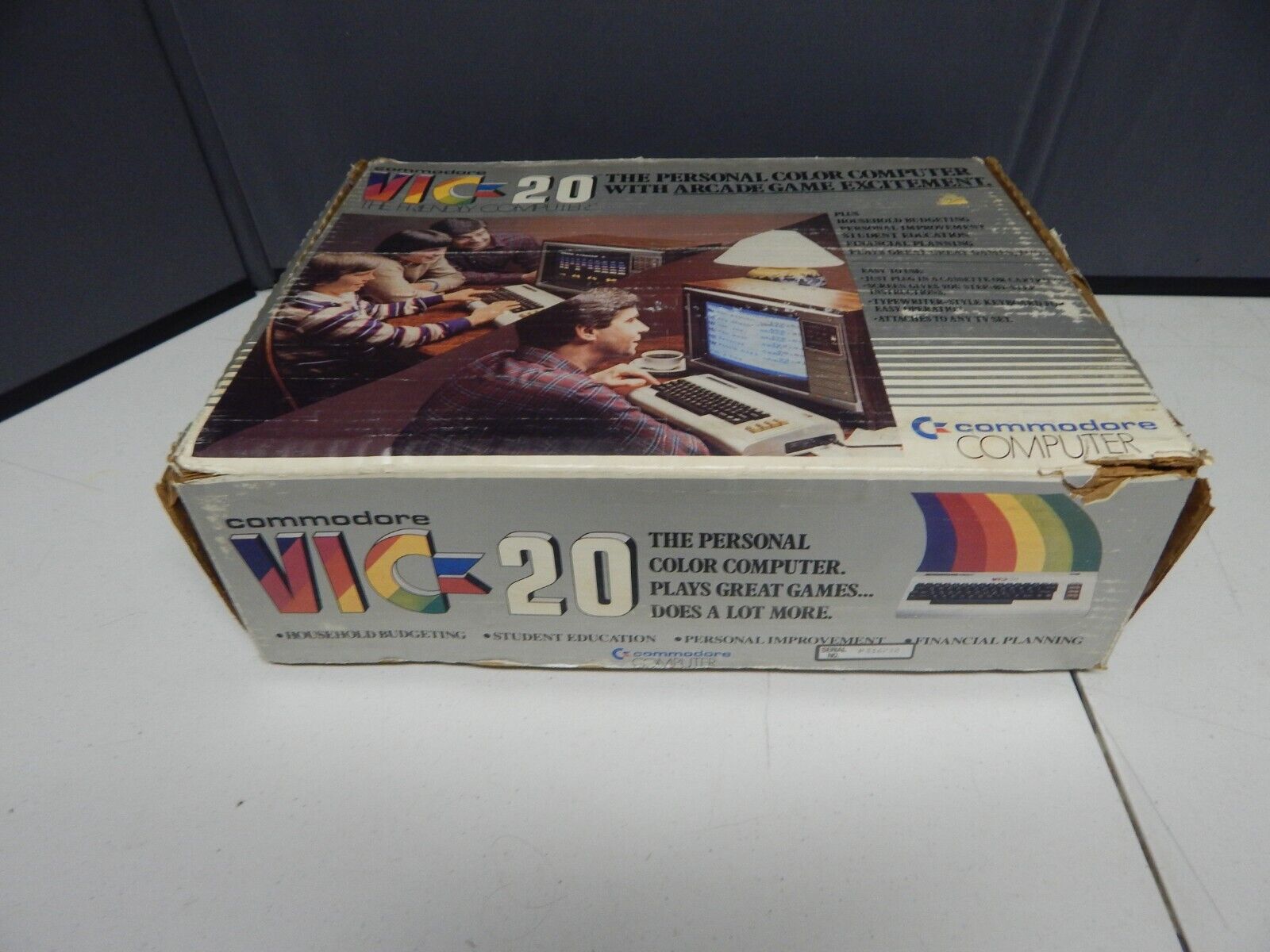 Commodore Vic 20 personal computer + box + power cords VINTAGE...FULL FUNCTION