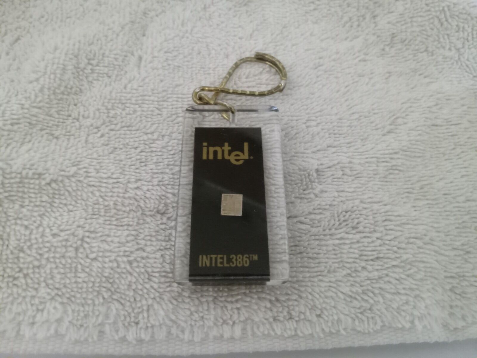 Intel 386 486 Chip Rare Vintage Collectible Keychain memorabilia Commemorative