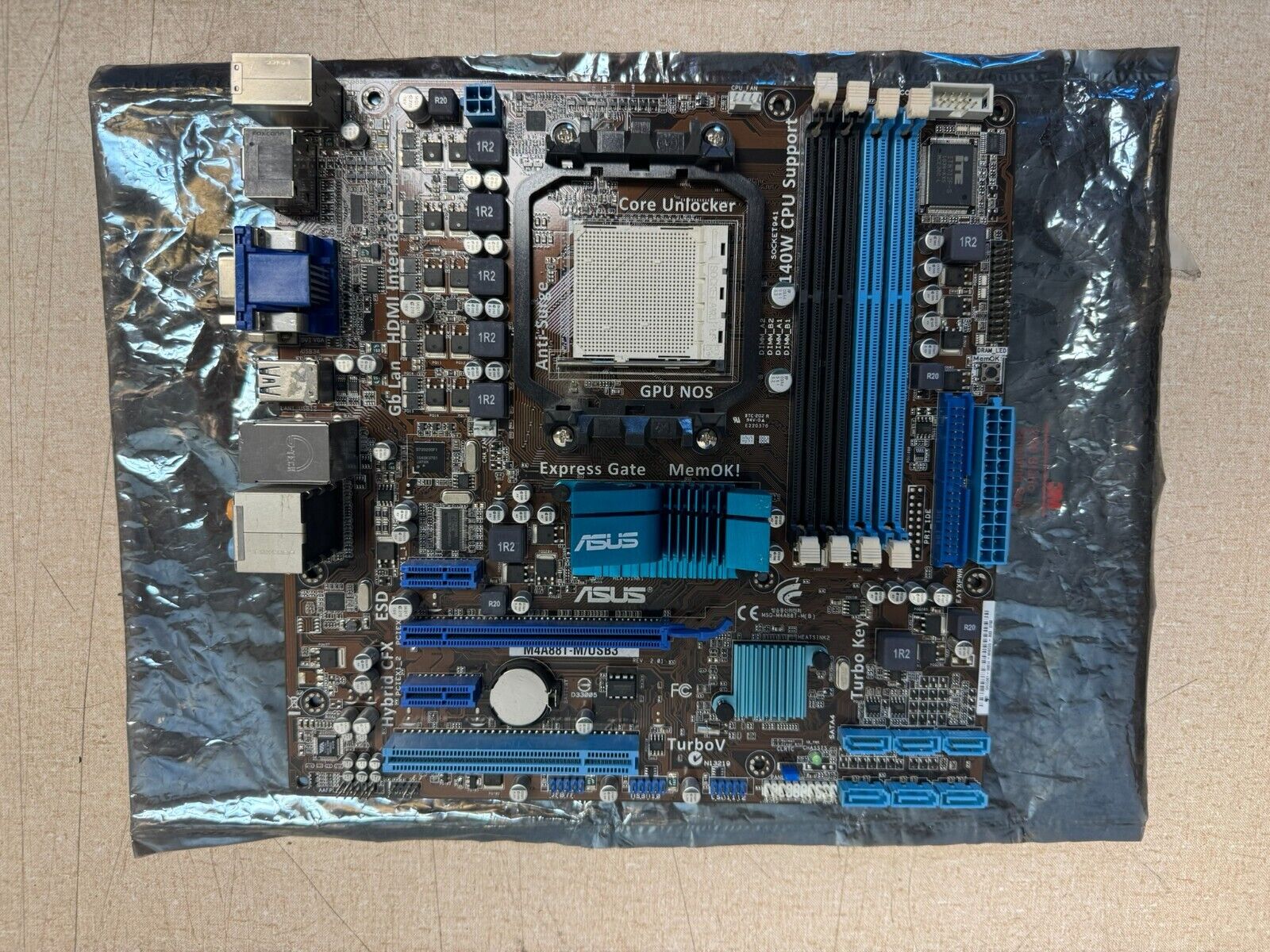 ASUS M4A88T-M/USB3 Micro ATX Motherboard