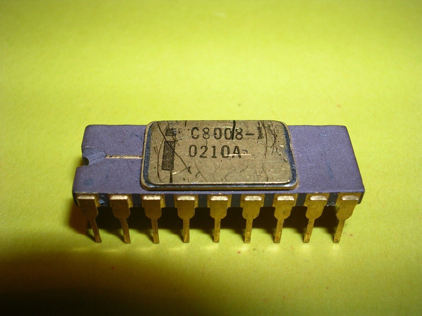 Intel C8008-1 Microprocessor / CPU in Brown Ceramic