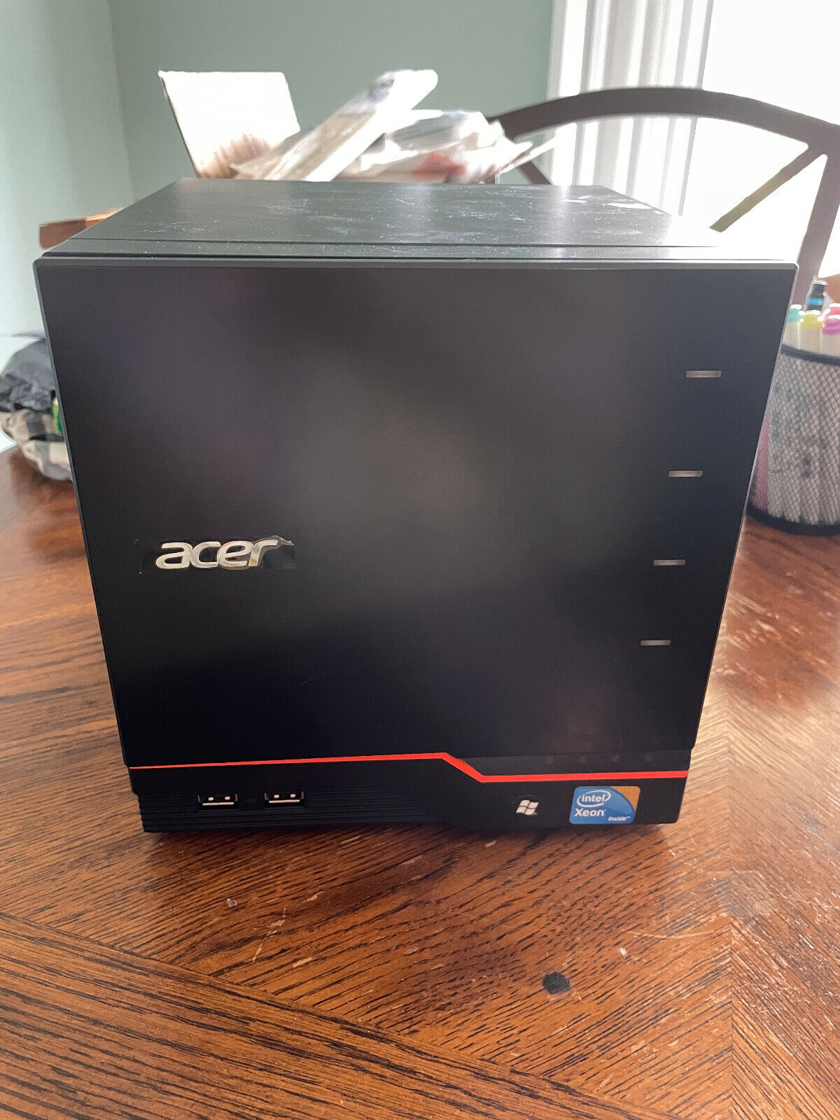 Acer AC100S Cube Microserver (Xeon-E31260L @2.4Ghz / 8GB Ram / 2.0 TB HDD Space)