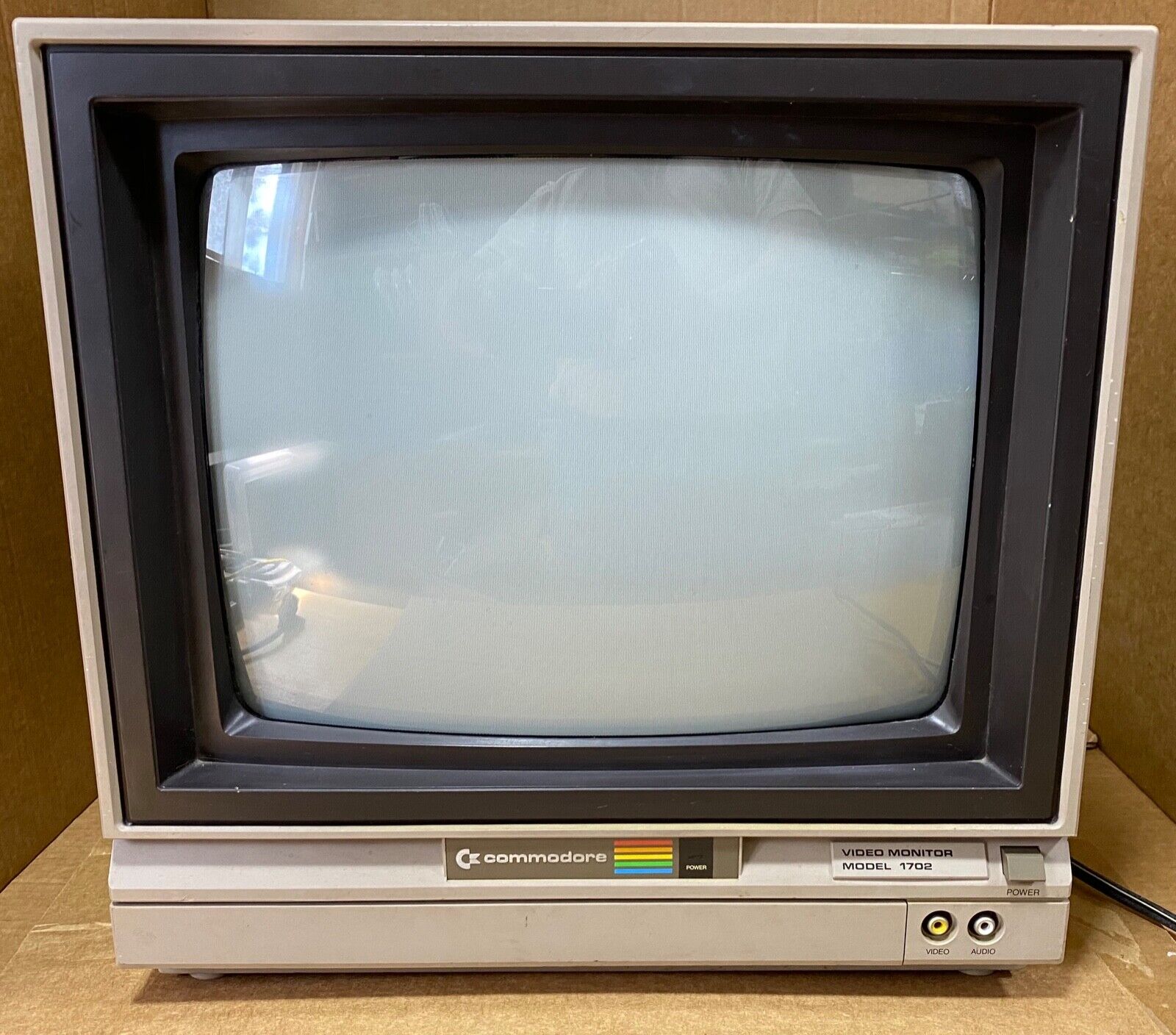 Commodore 1702 Video Computer Monitor - Good Condition - Very Rare