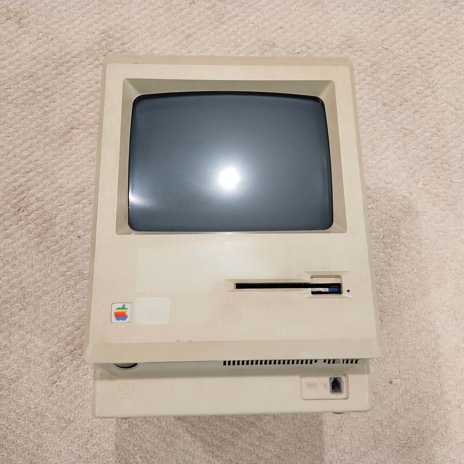 Apple Macintosh M0001 128K computer & M0110 keyboard/mouse, for parts/repair