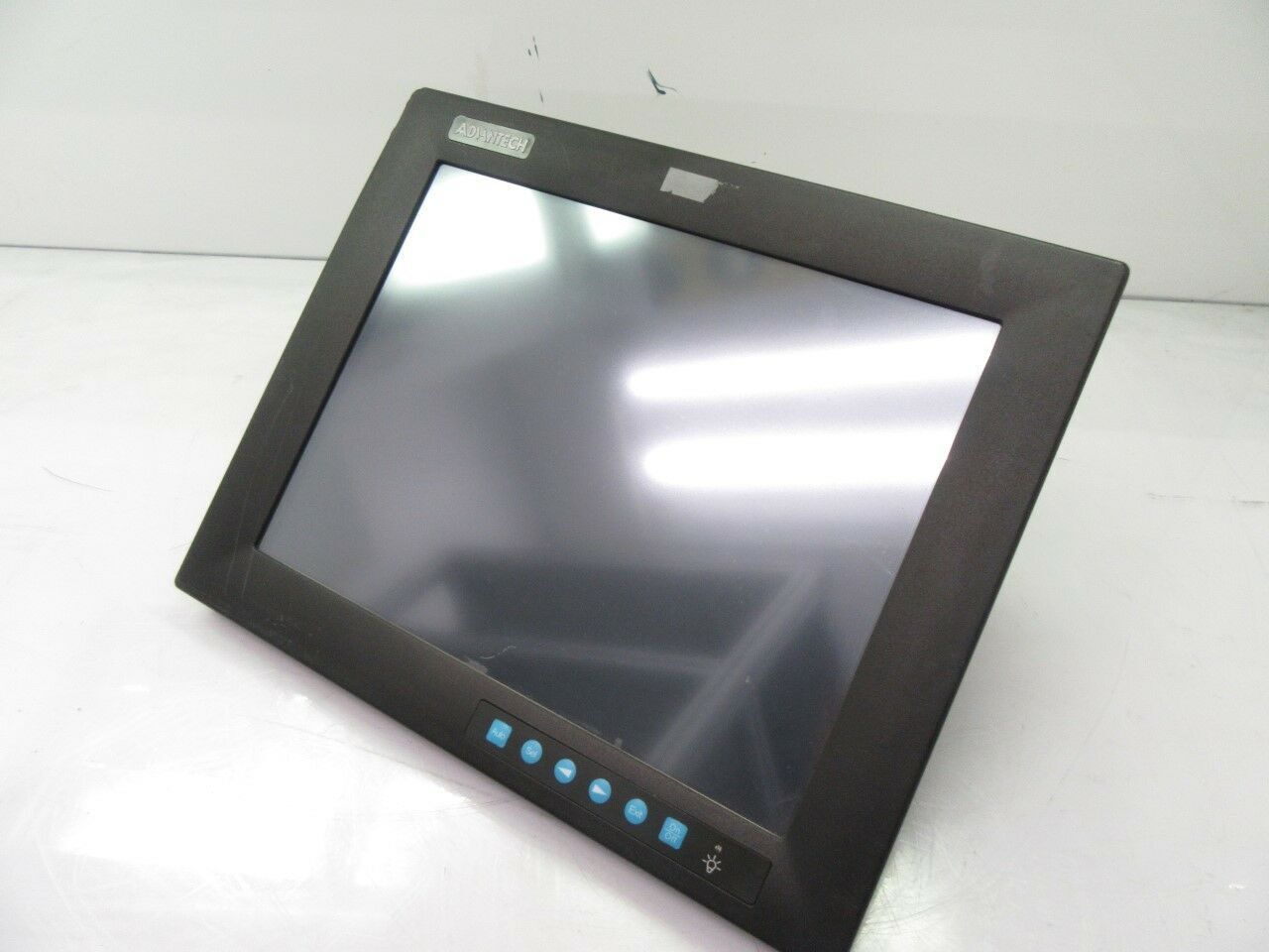 Advantech  Industrial Panel Computer XGA TFT LCD 15-in (Used Tested)