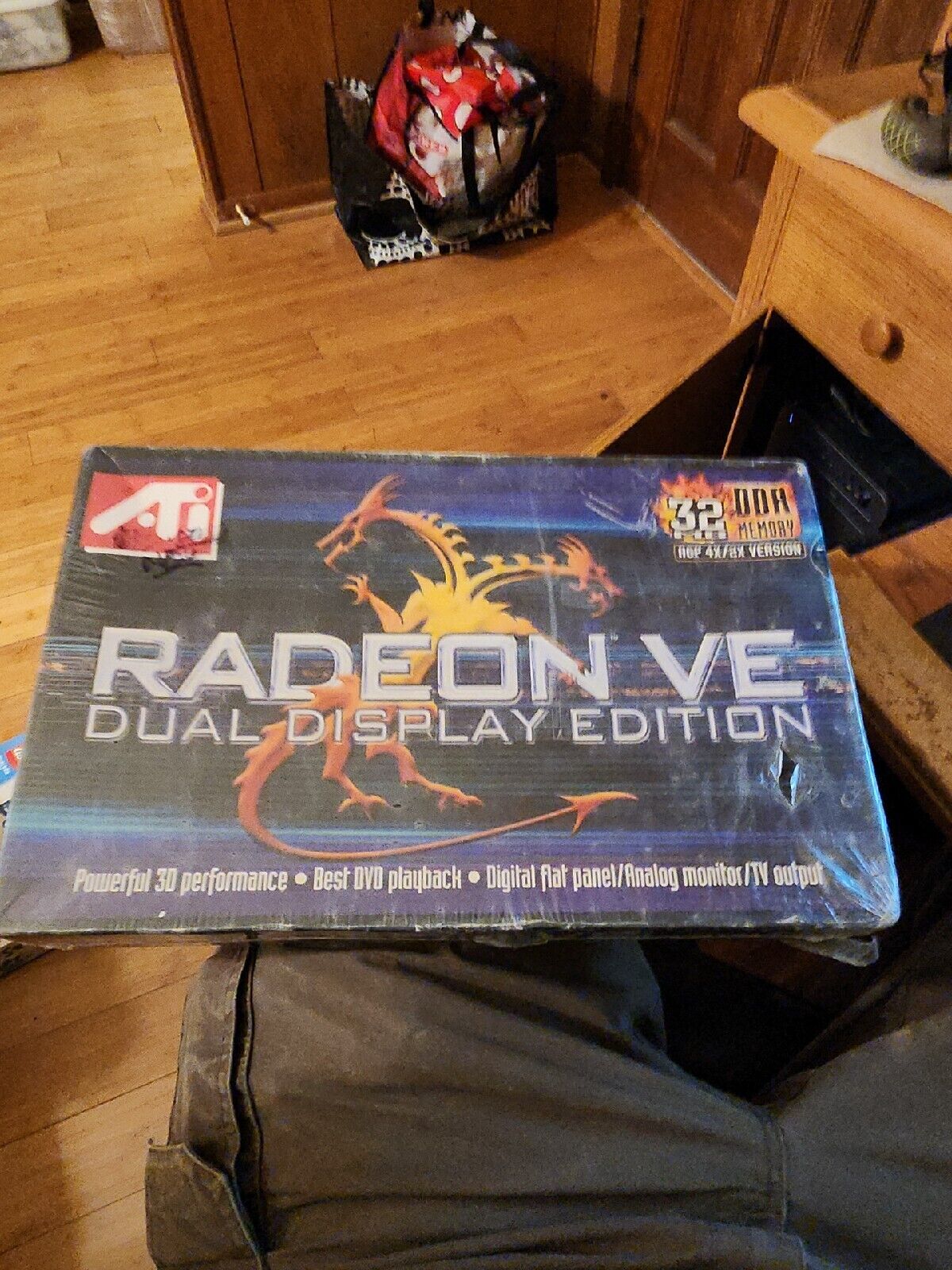 Vintage Radeon VE 32M Dual Display AGP Graphics Card New Sealed Commercial Box