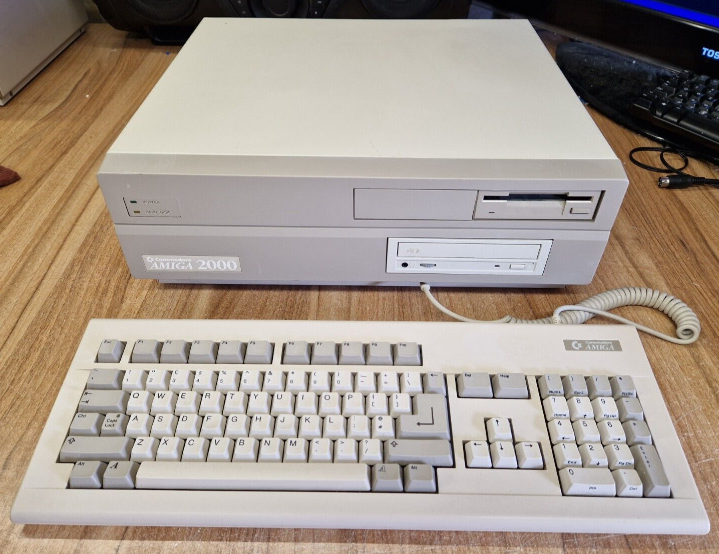 PAL Amiga 2000 with 244Mb HD and 5Mb Ram & WB 3.1 Rom & CD Rom Drive