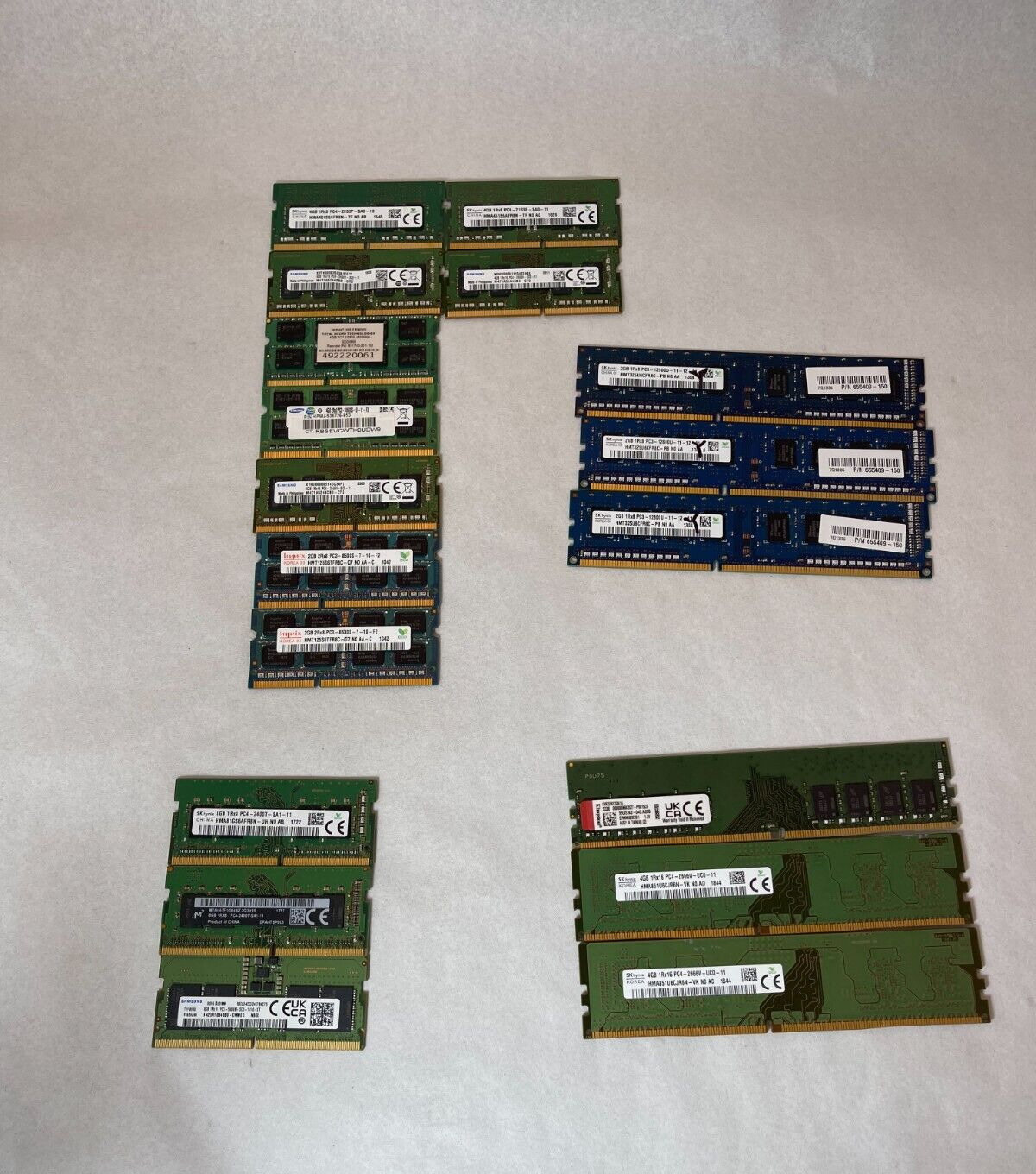 Lot of 18 Misc Desktop/Laptop RAM Modules, DDR3, DDR4