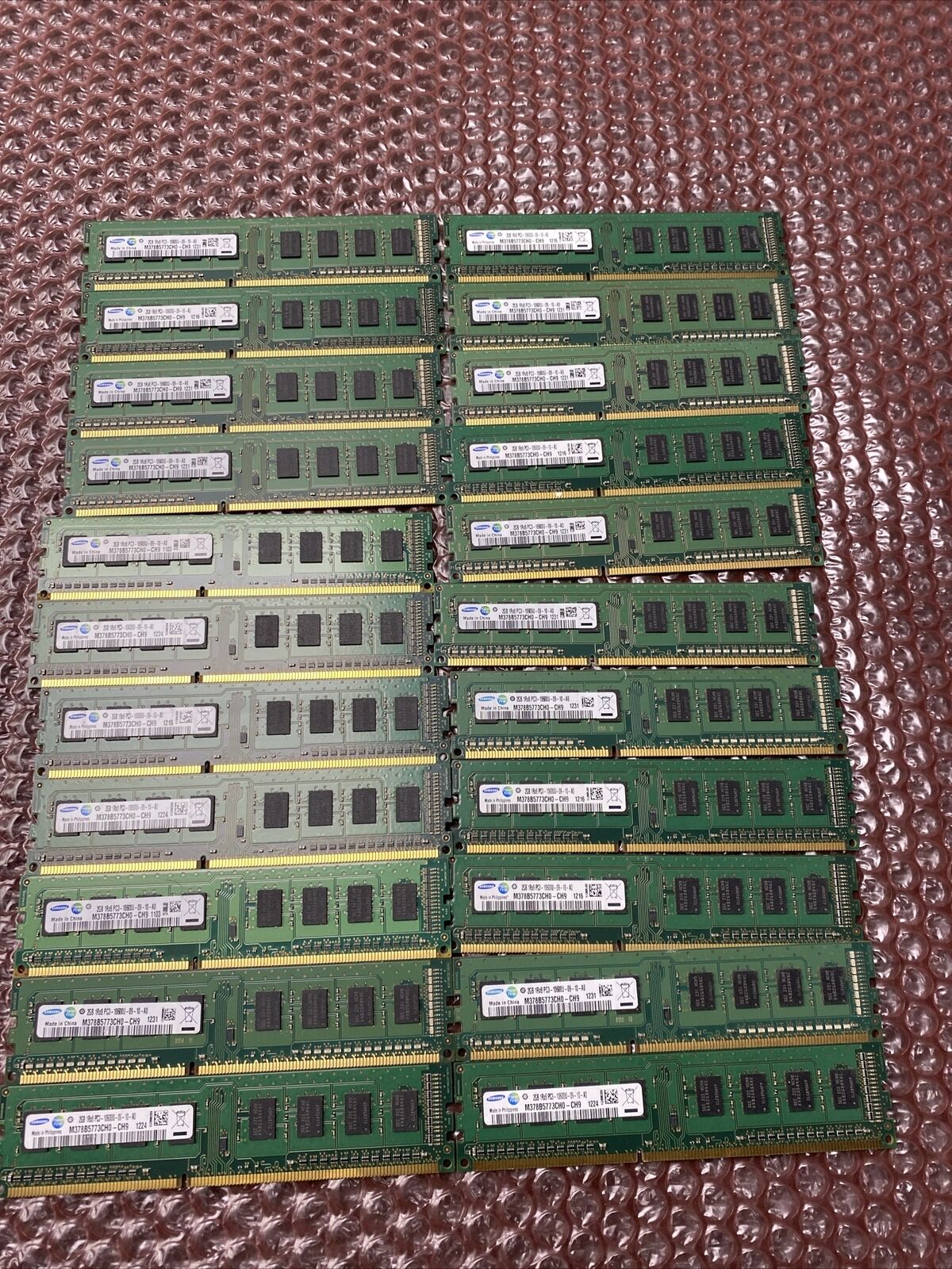Lot of 22 Samsung M378B5773CH0-CH9 44GB (2GBx22) 1Rx8 PC3-10600 DDR3 Desktop Ram