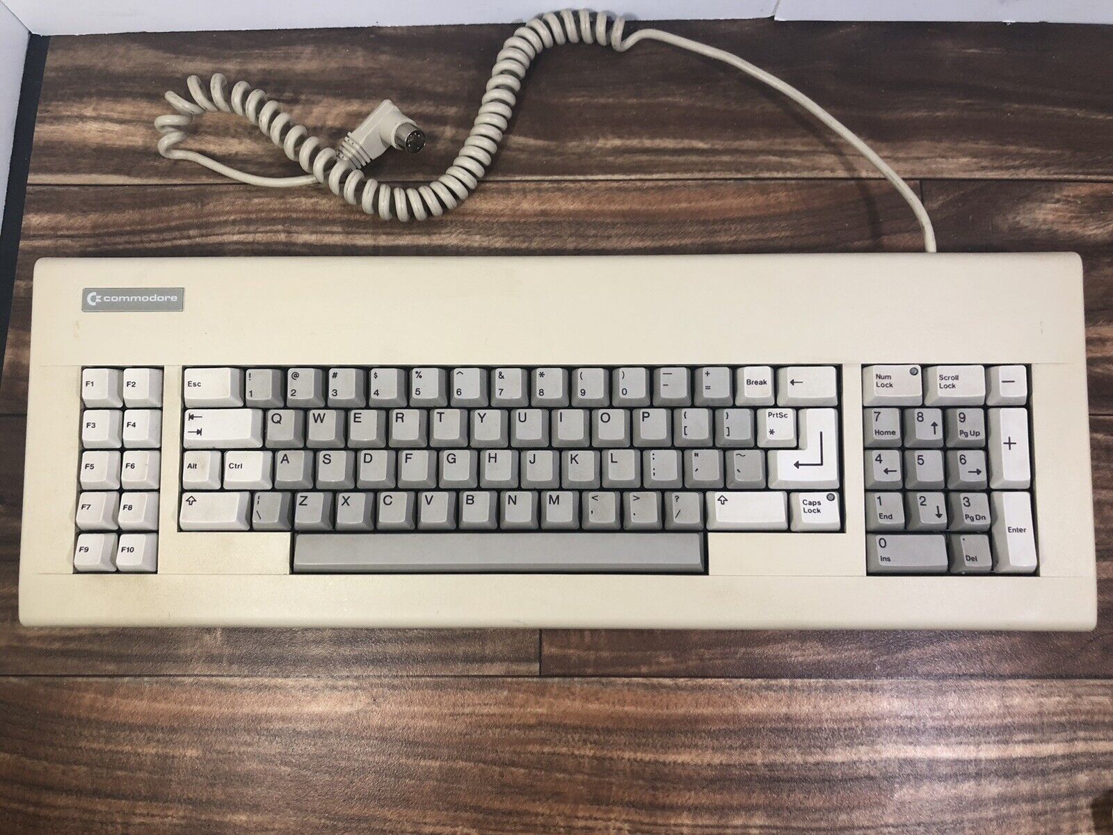 Original Commodore PC Keyboard UNTESTED PC10, PC20, PC30, PC40 **5-Pin**