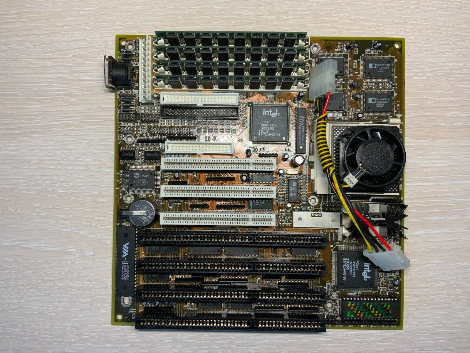 Vintage Socket 7 Lucky Star LS-P54CE mainboard with Pentium 166 CPU and 64 RAM