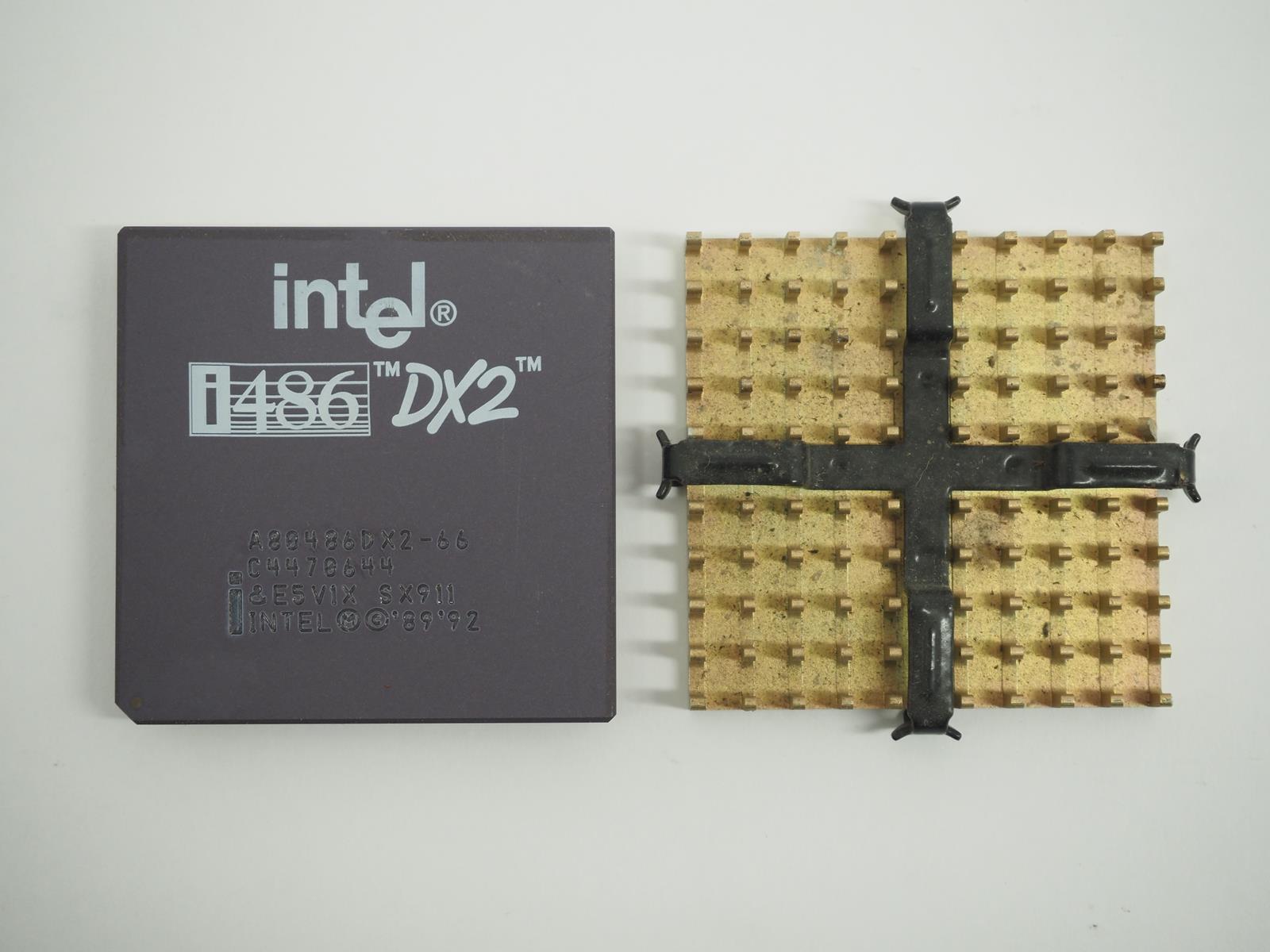 Vintage INTEL A80486DX2-66 CPU Processor *w/Heat Sink* -Untested