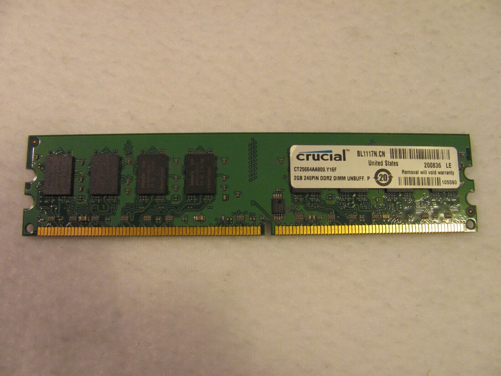 2 GB PC2-6400 DIMM DDR2 Memory (Crucial CT25664AA800, made in USA)